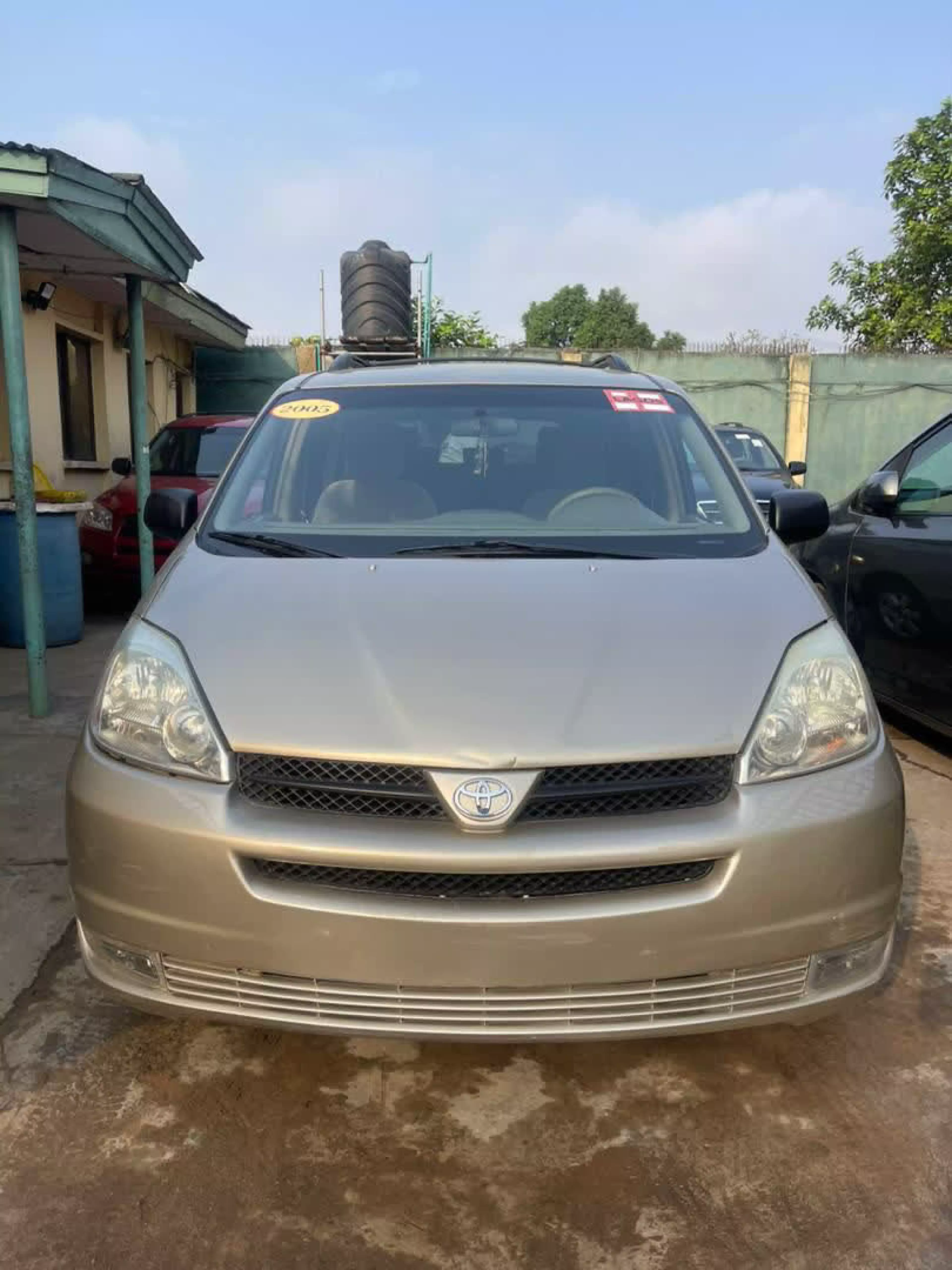 Toyota Sienna - 2005