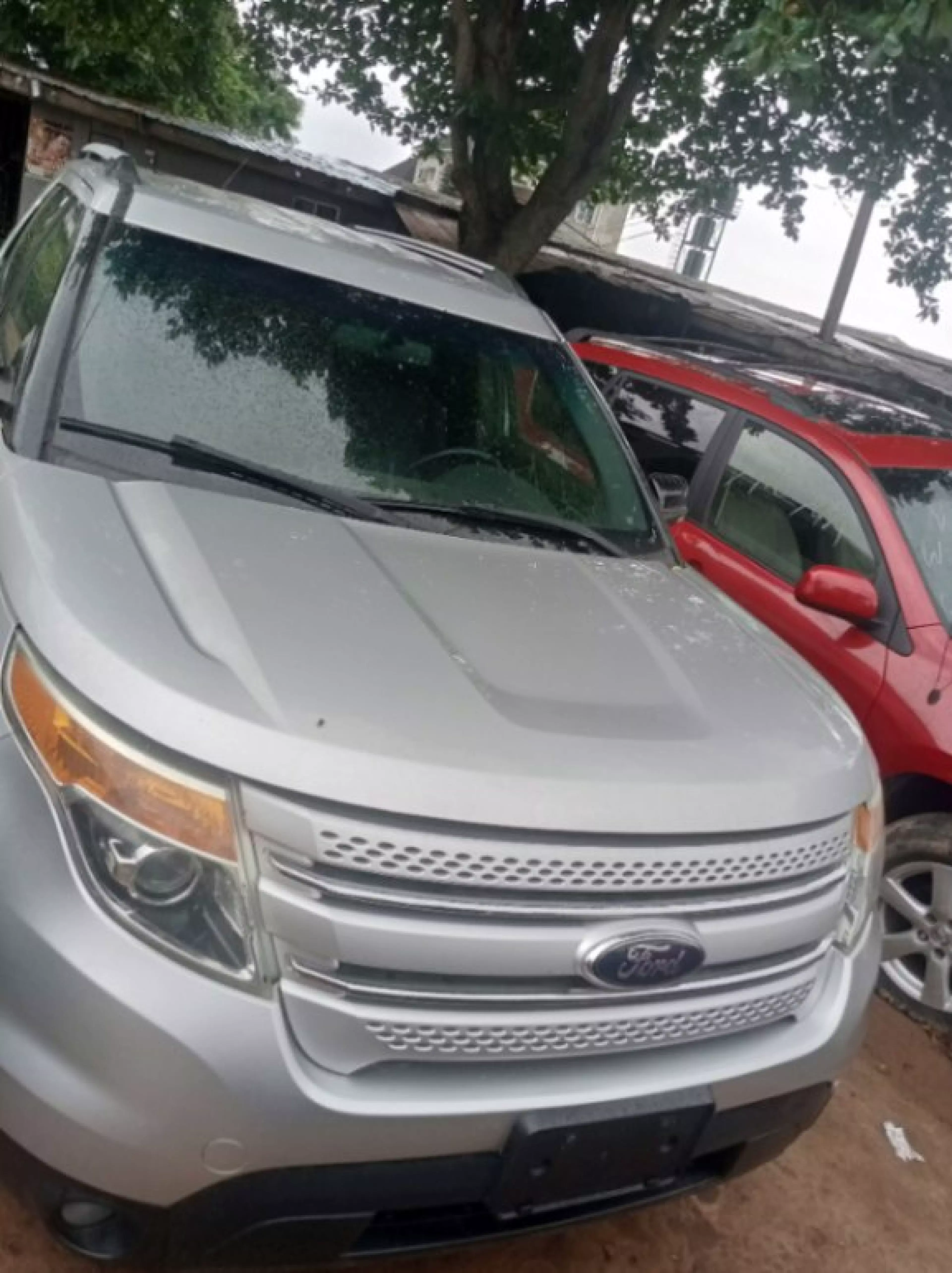 Ford Explorer - 2010