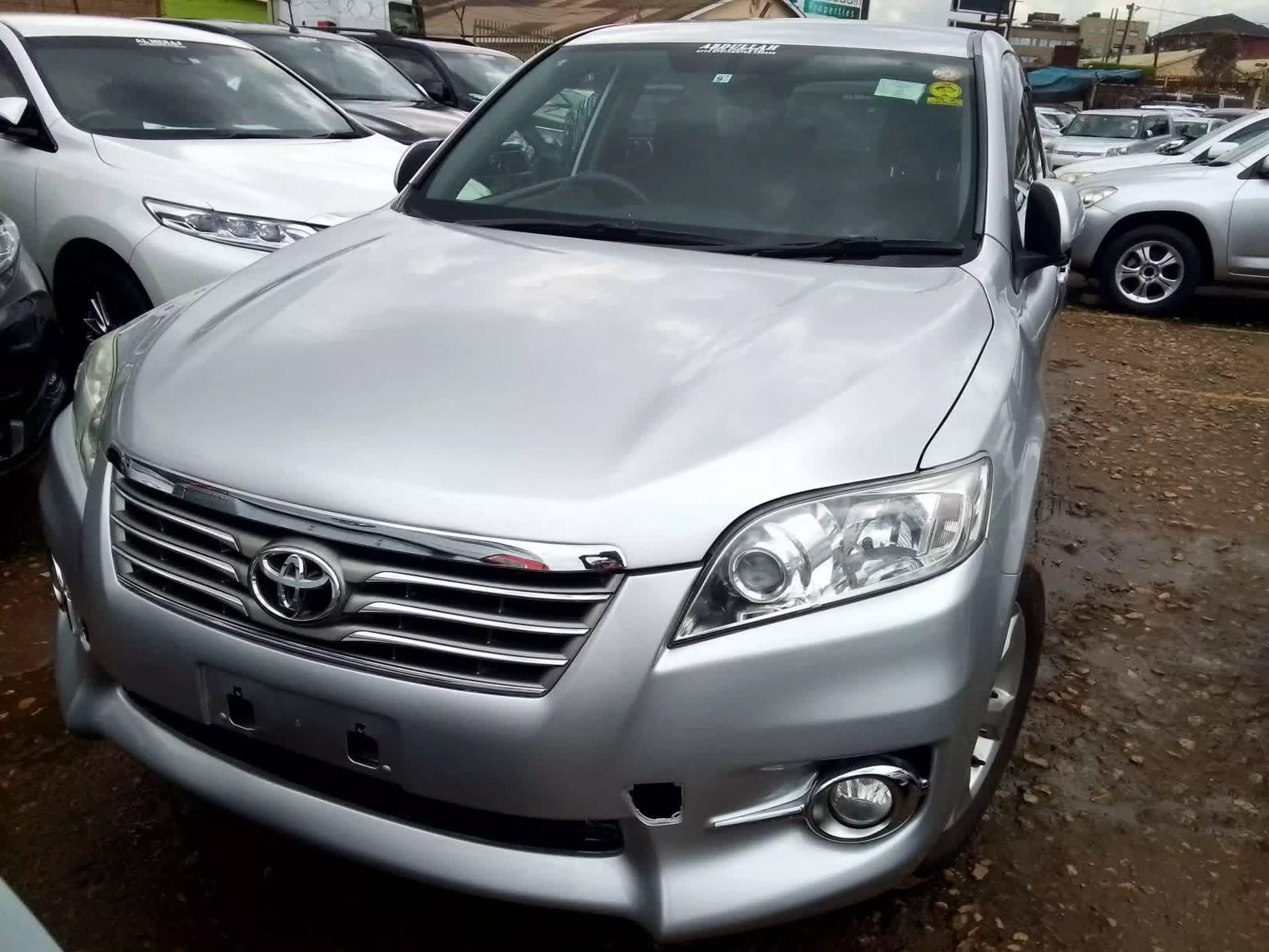 Toyota Vanguard  - 2011
