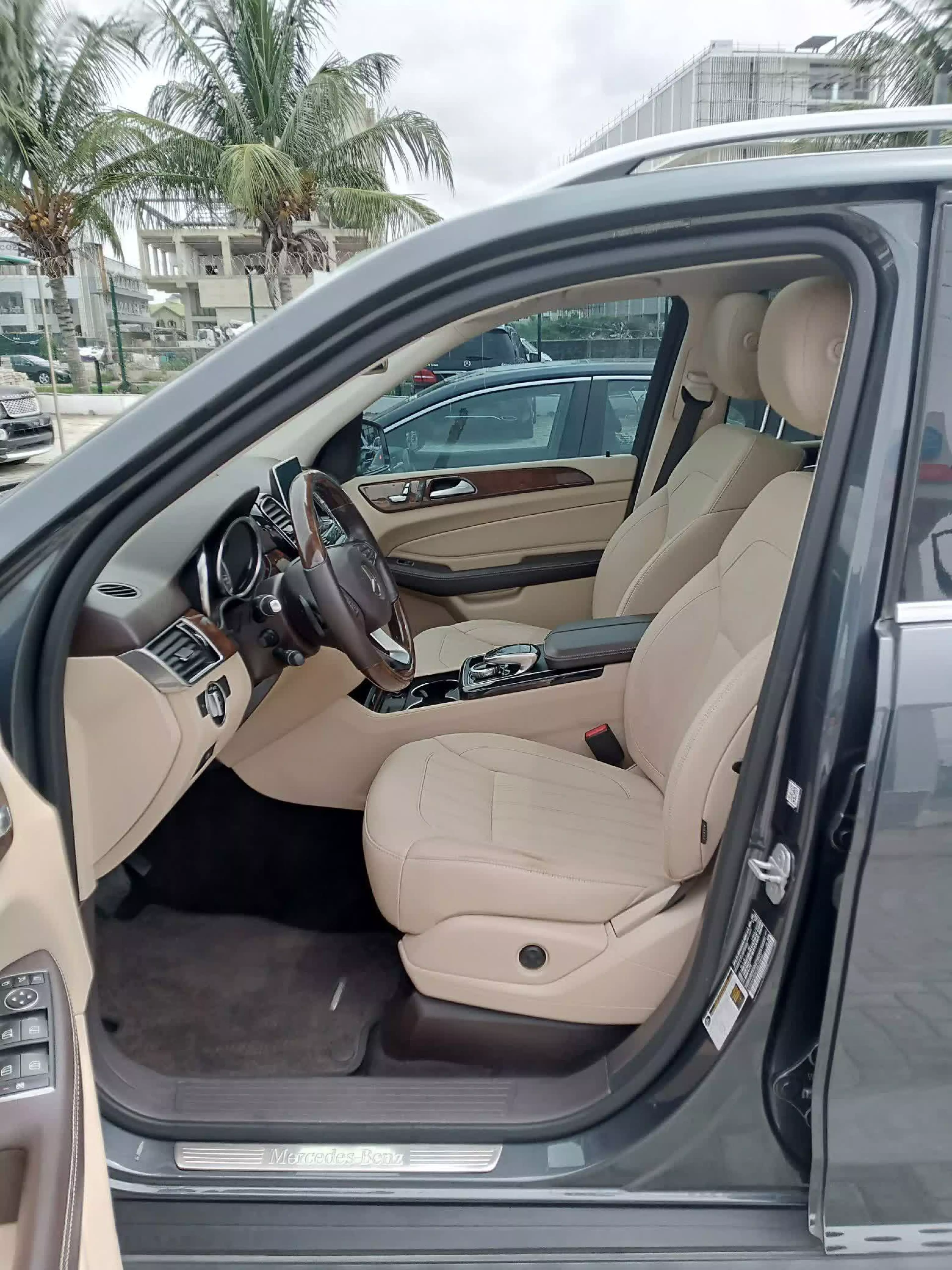 Mercedes-Benz GLE 350   - 2016