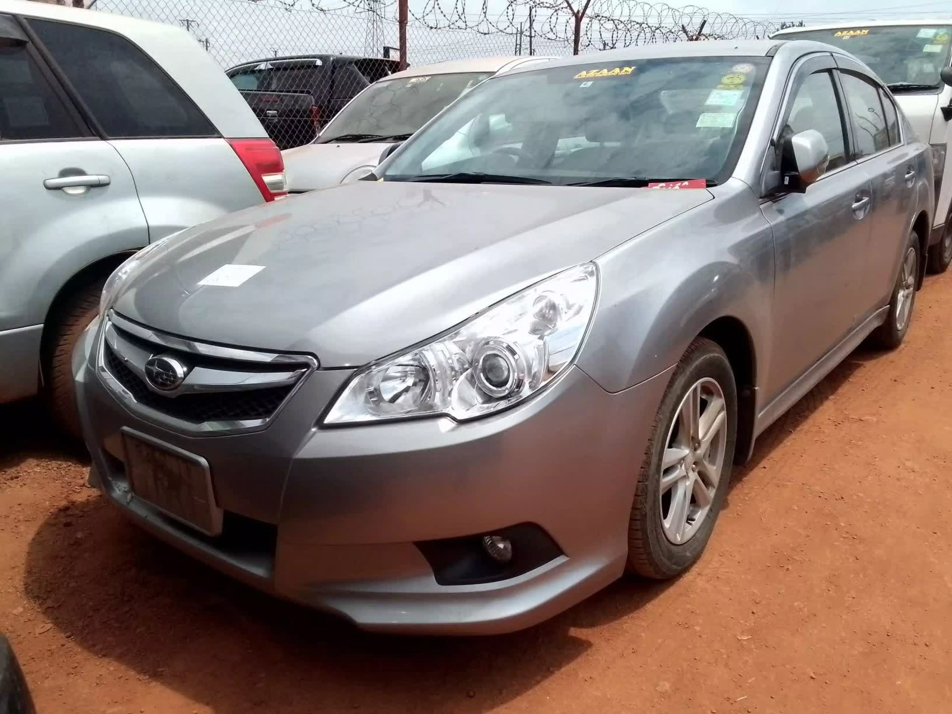 Subaru Legacy - 2010