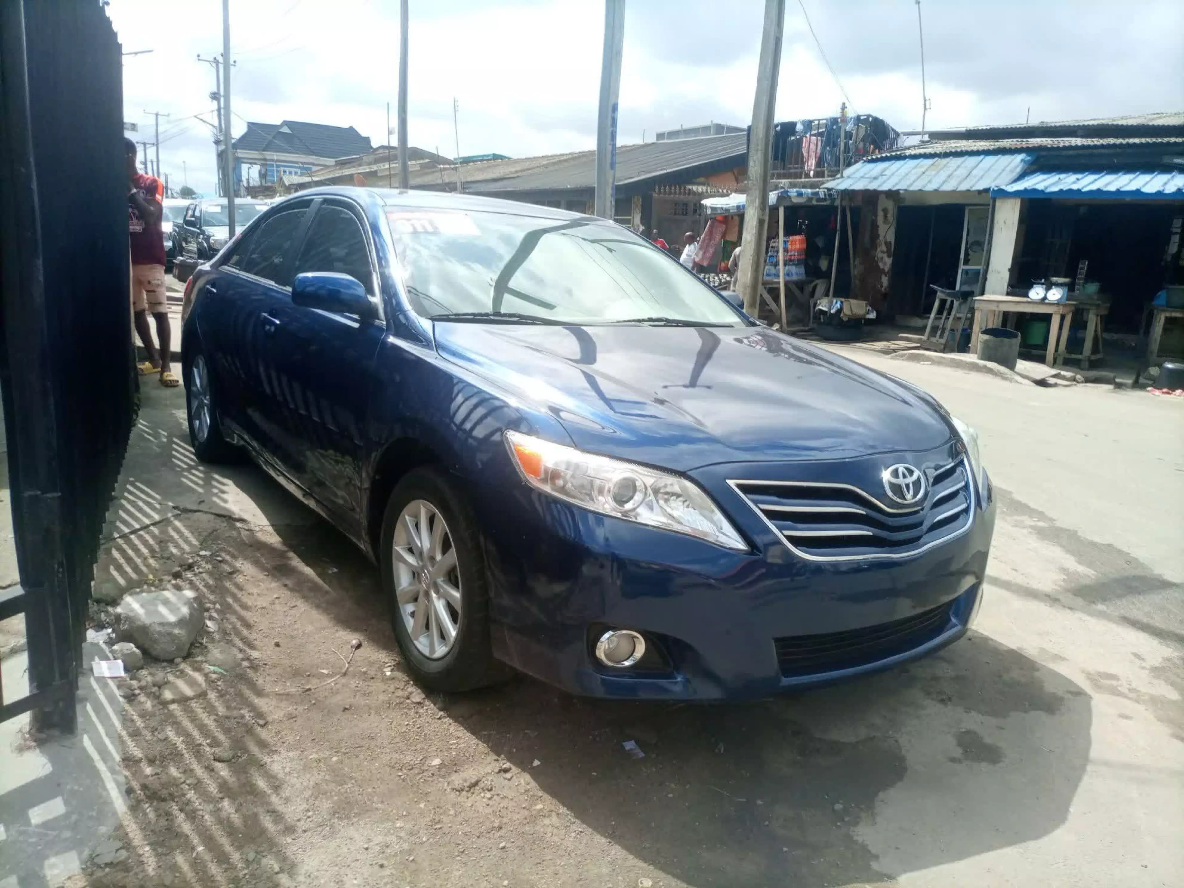 Toyota Camry - 2011
