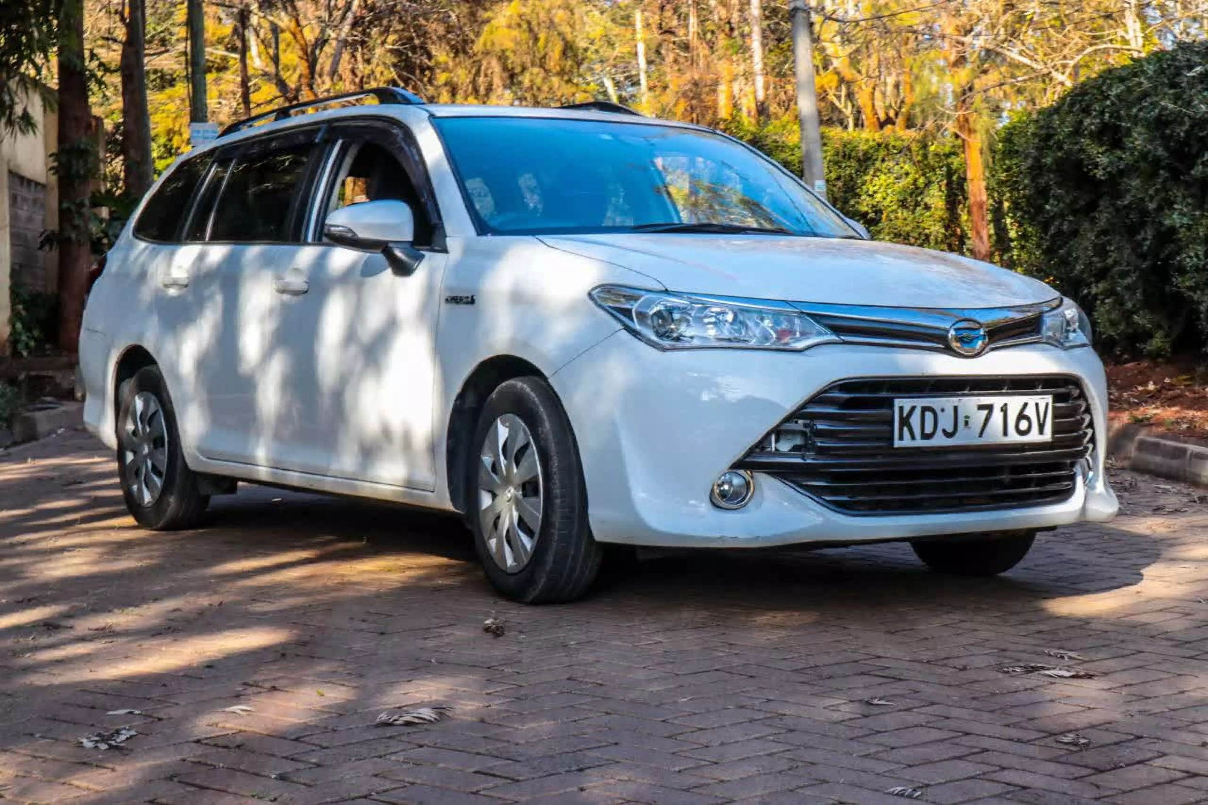Toyota Fielder hybrid  - 2016