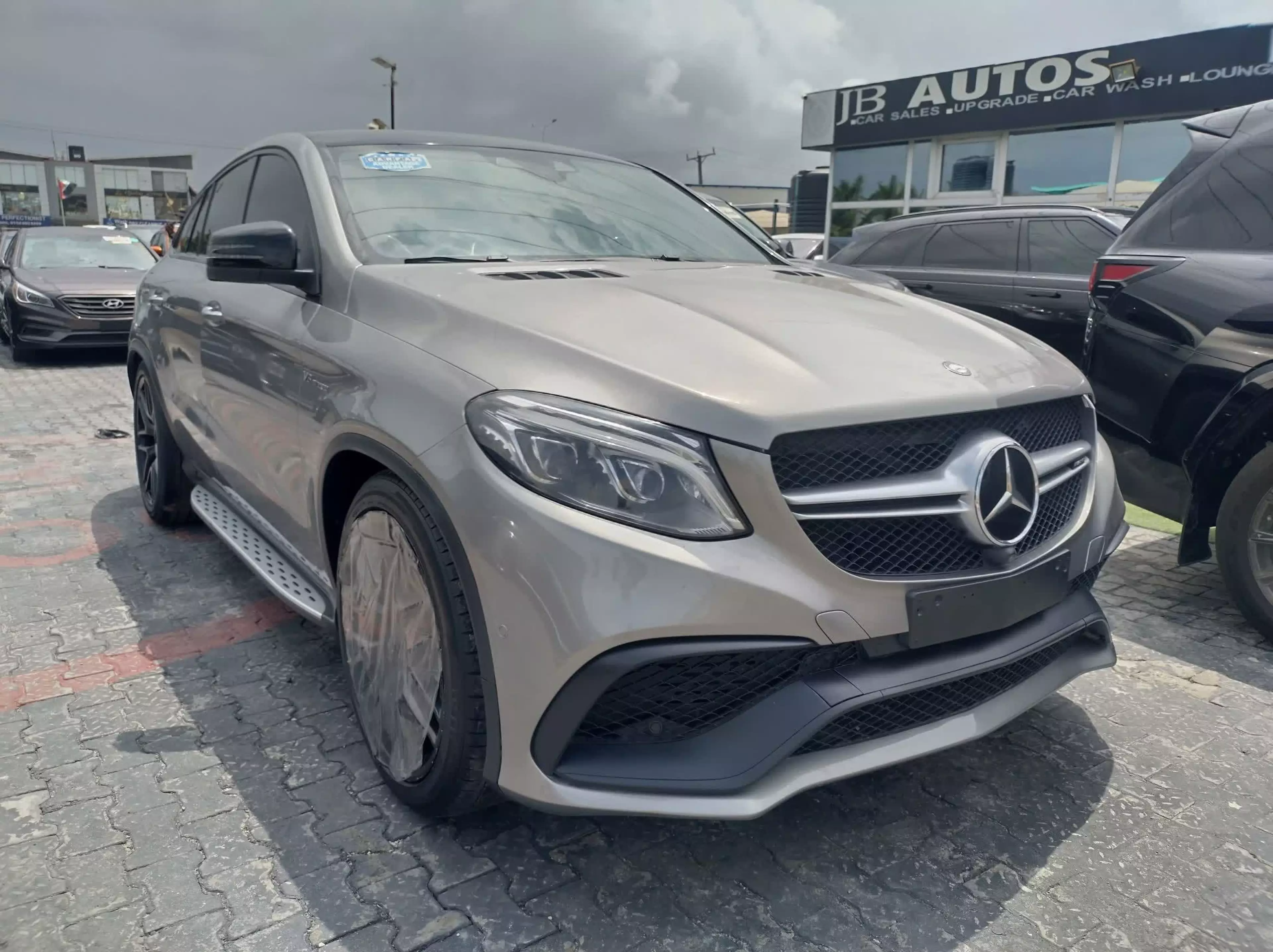 Mercedes-Benz GLE 63 AMG - 2017