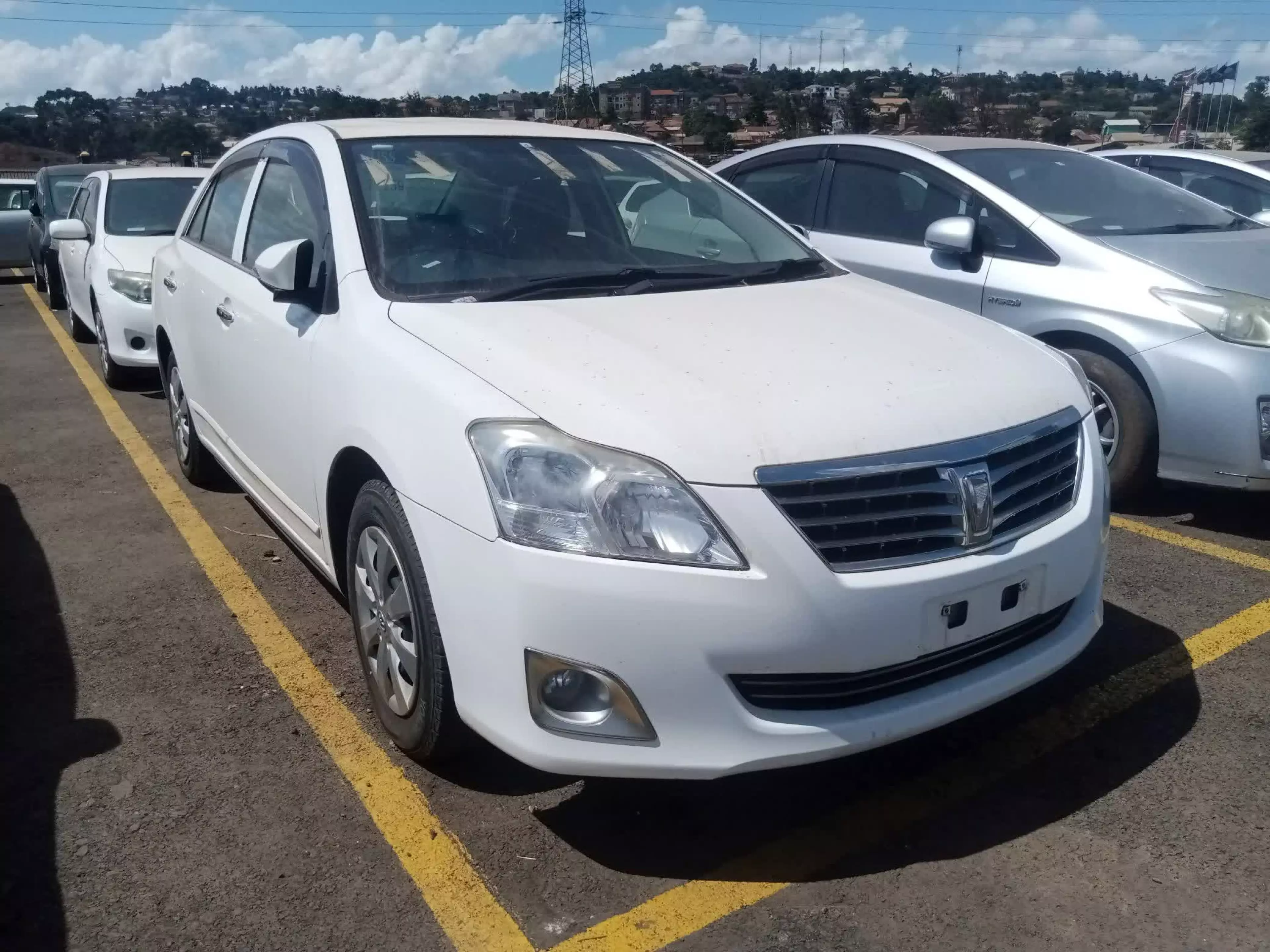Toyota Premio  - 2012