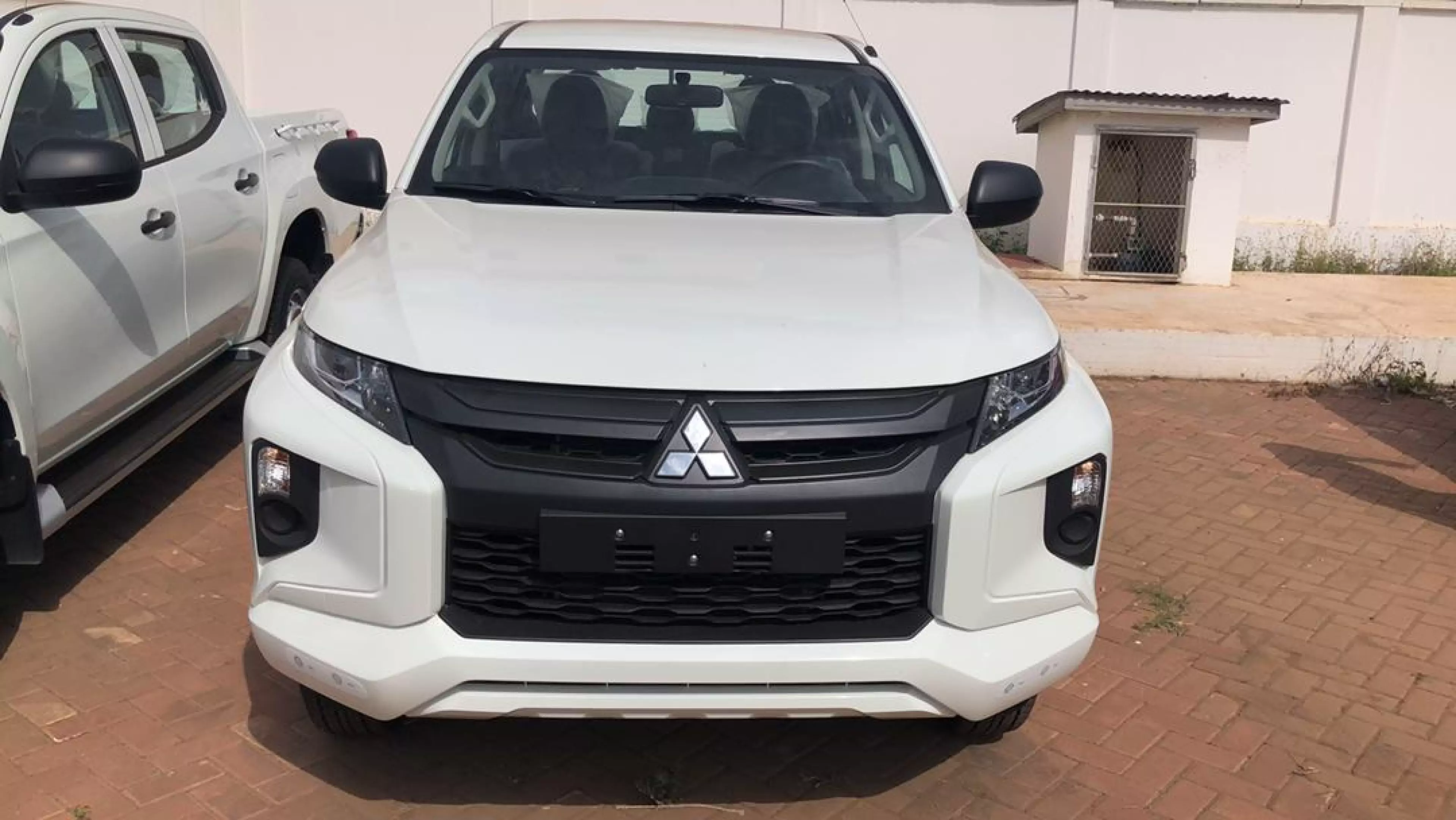 Mitsubishi L200 D/C GL Did   - 2024