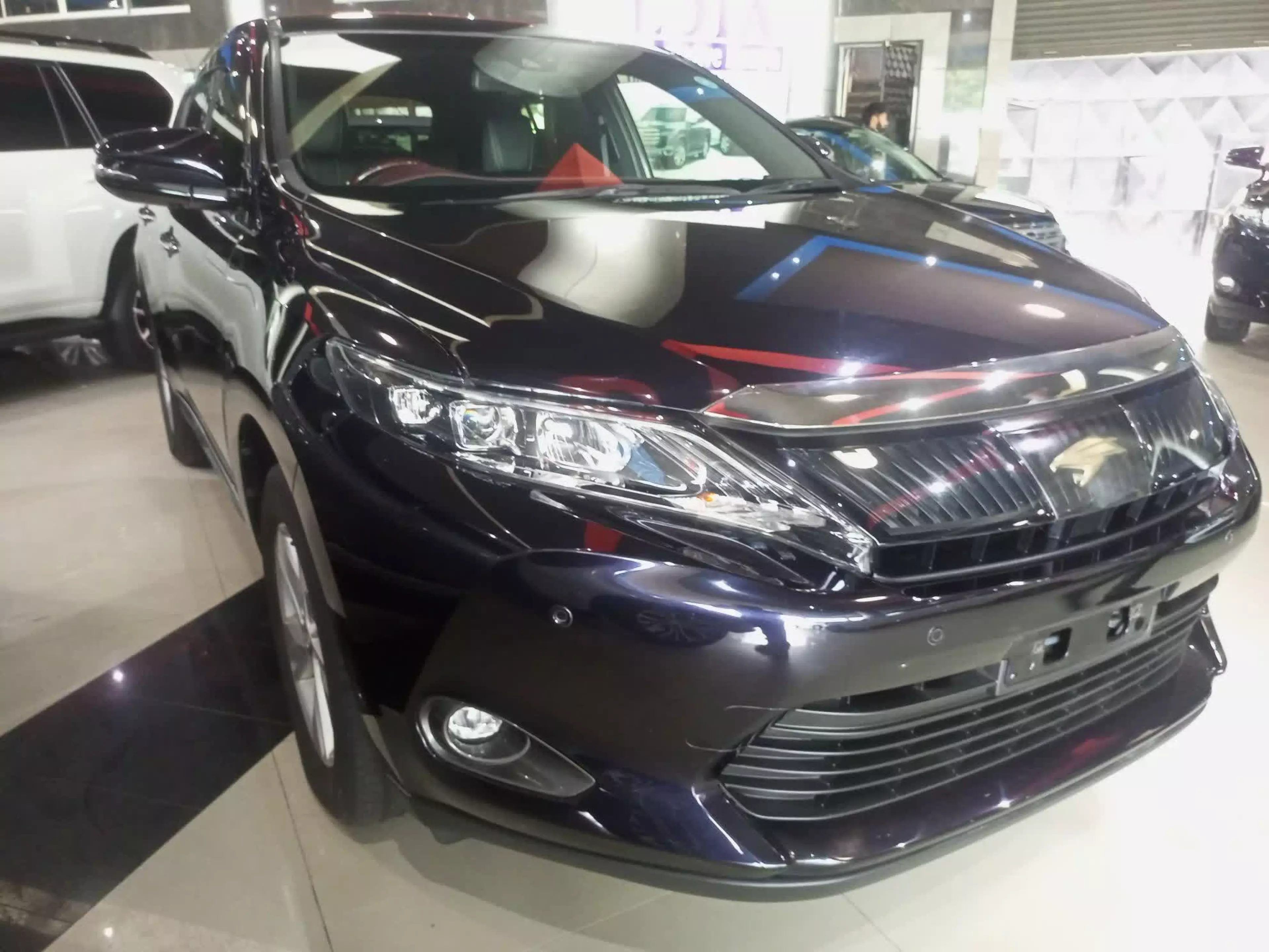 Toyota Harrier - 2015