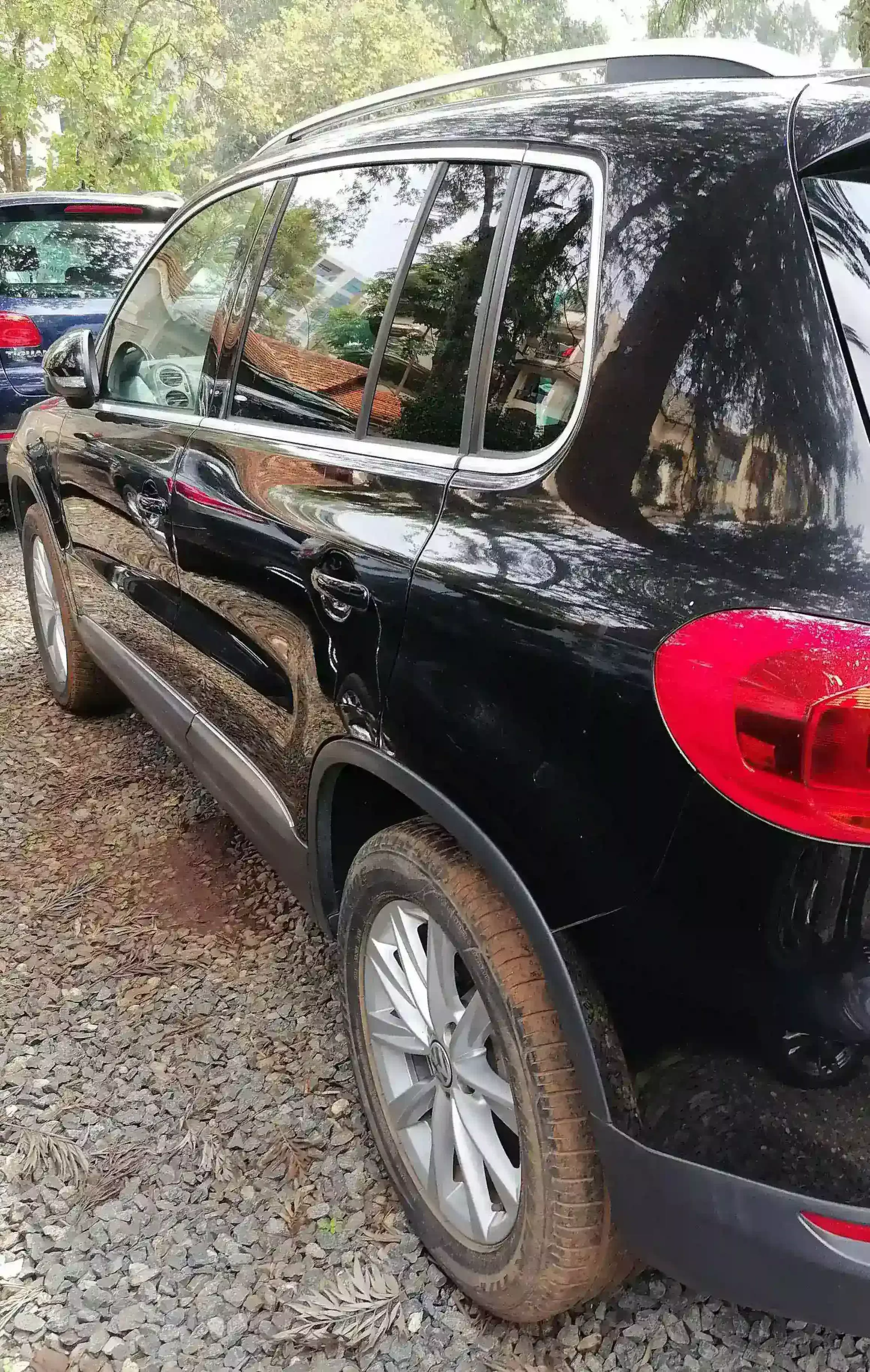 Volkswagen Tiguan - 2015