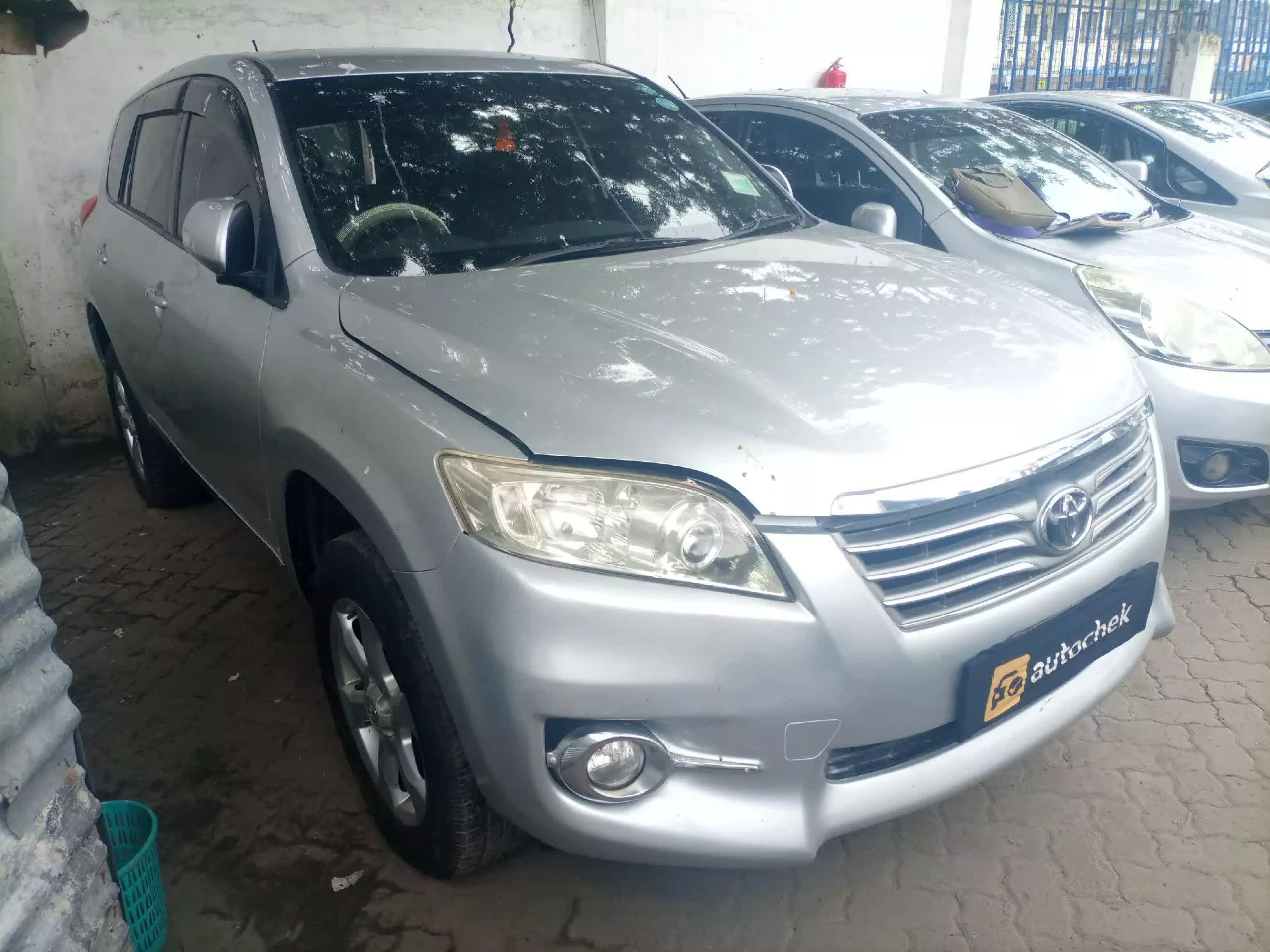 Toyota Vanguard  - 2010