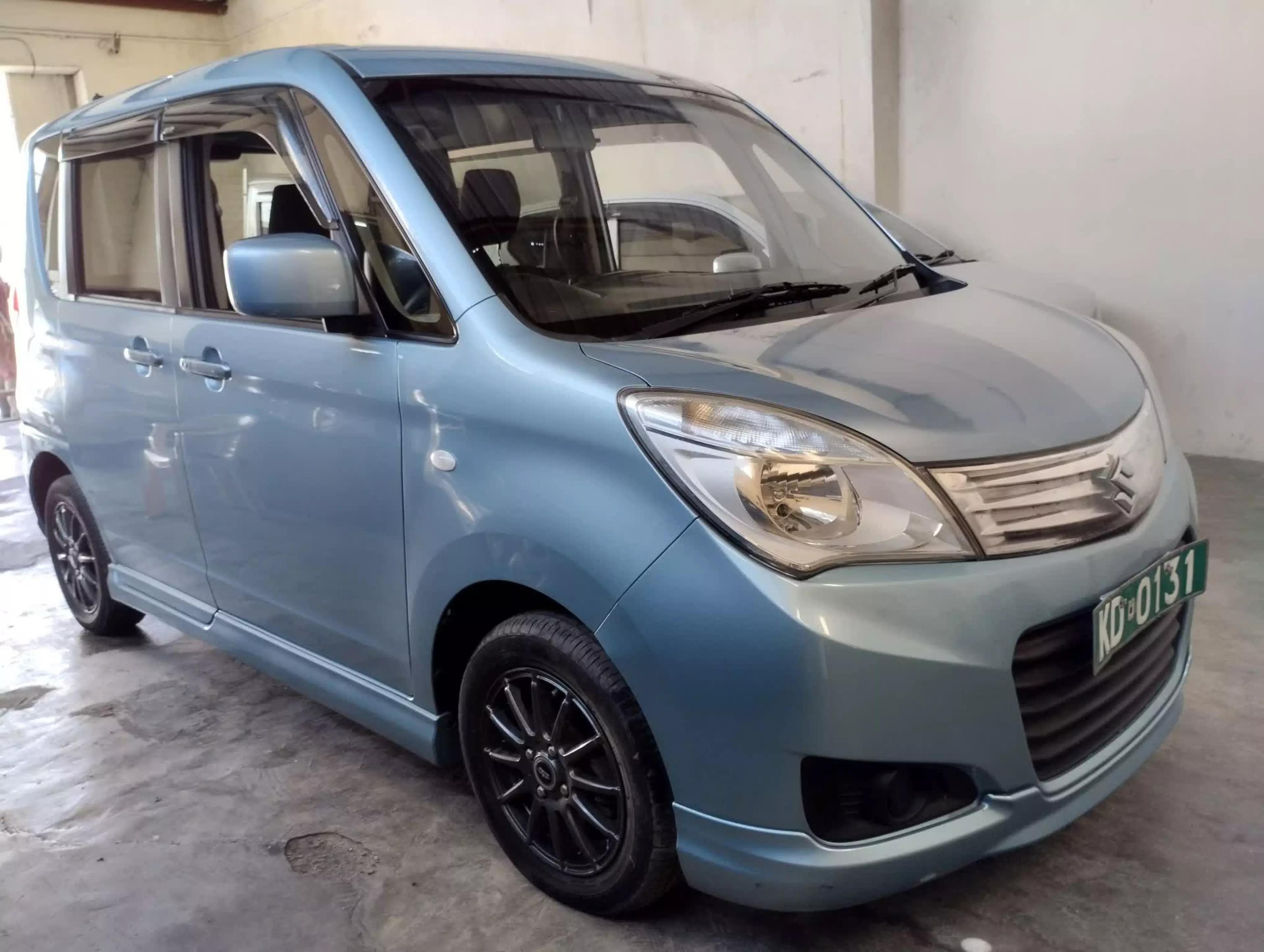 SUZUKI Solio - 2015