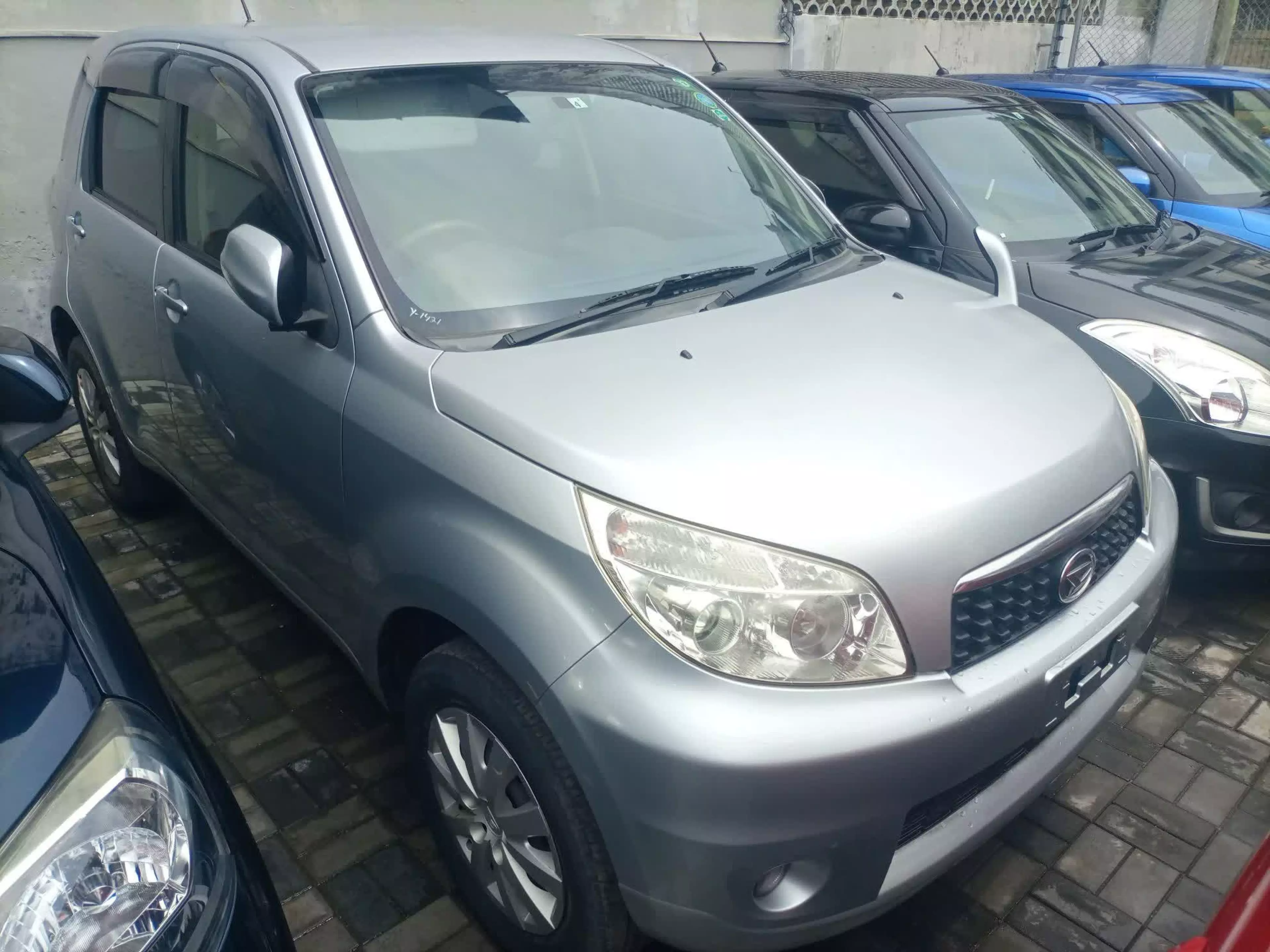 Daihatsu bego - 2015