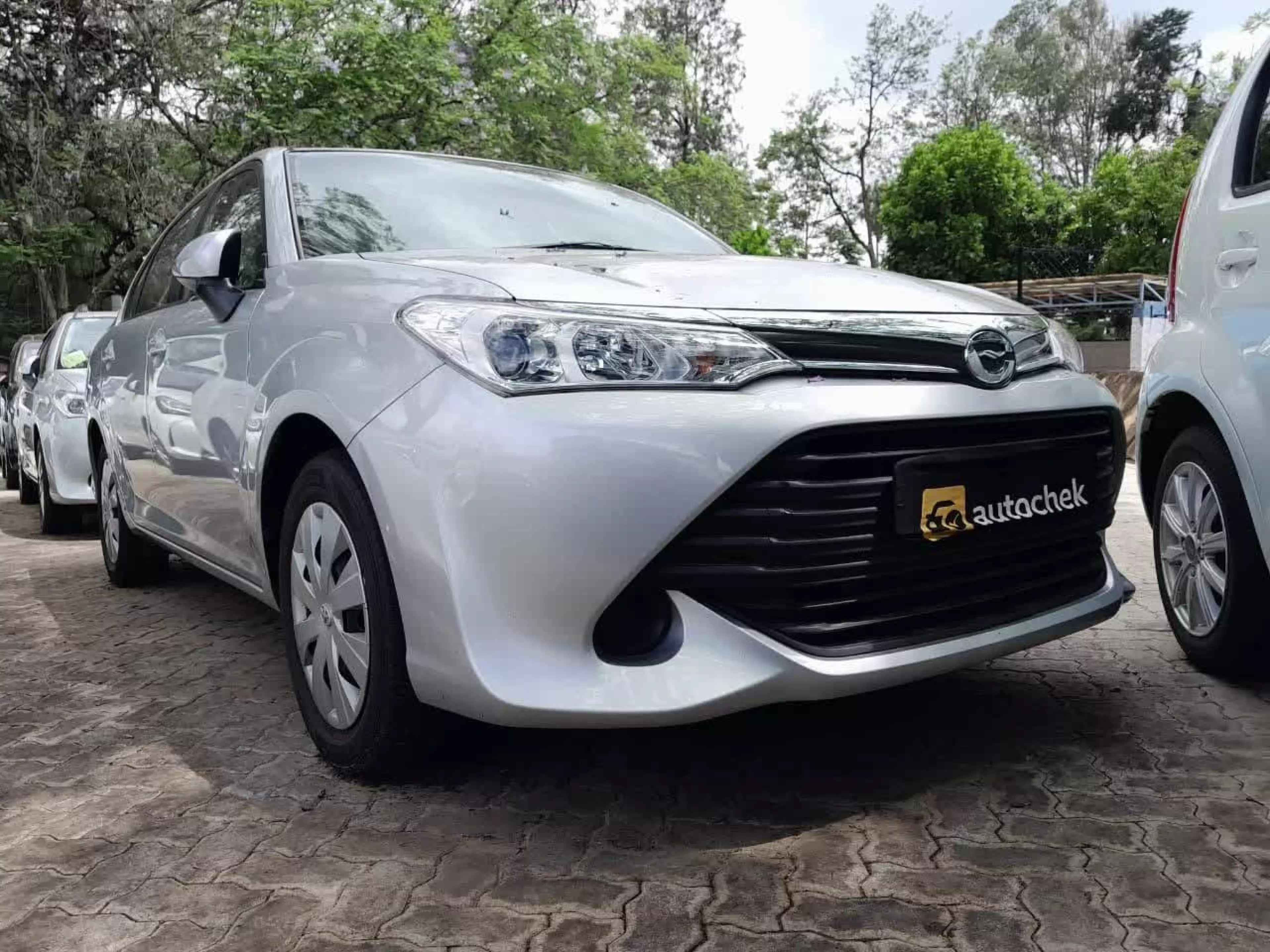 Toyota Axio  - 2016