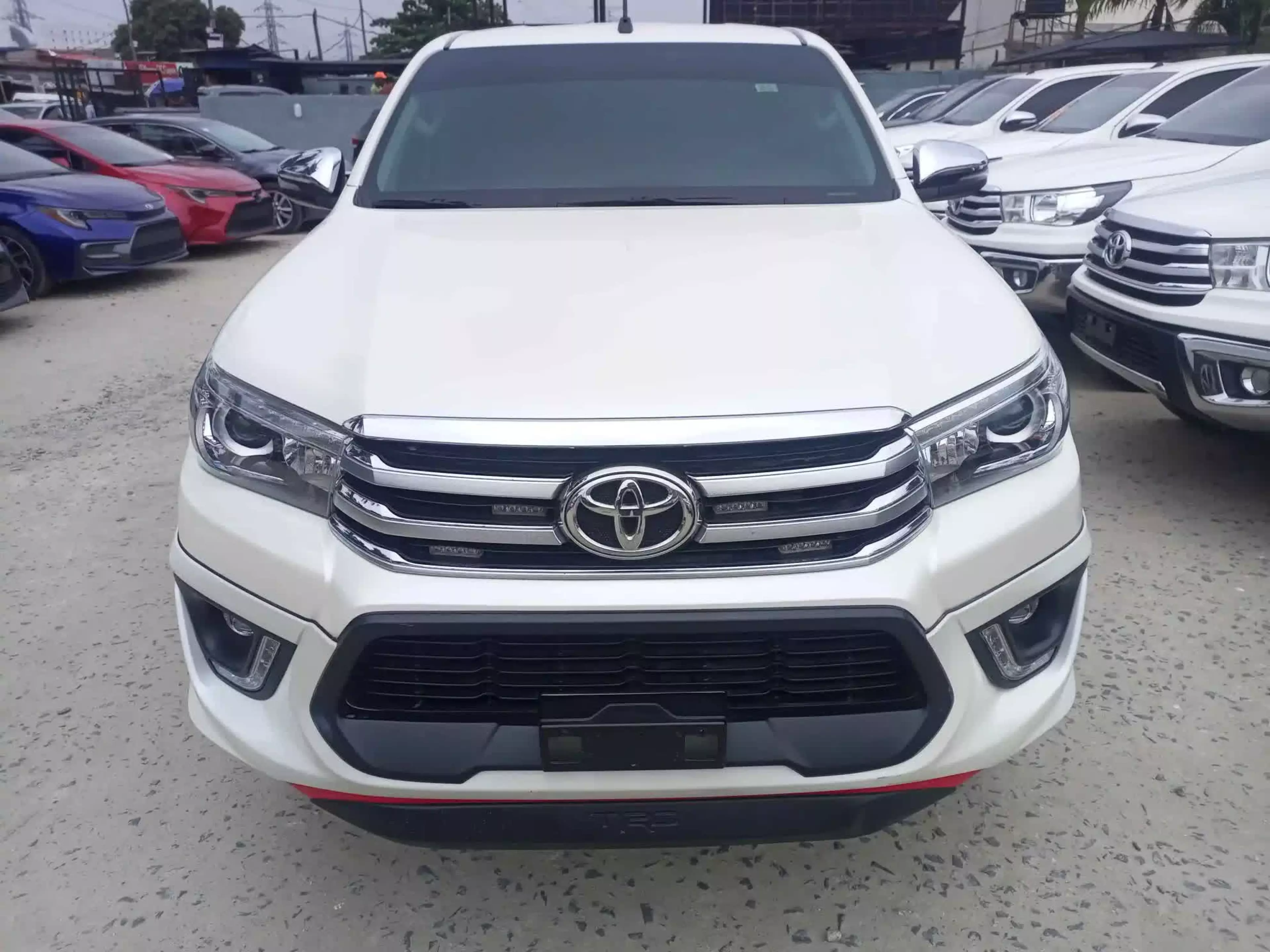 Toyota Hilux - 2018