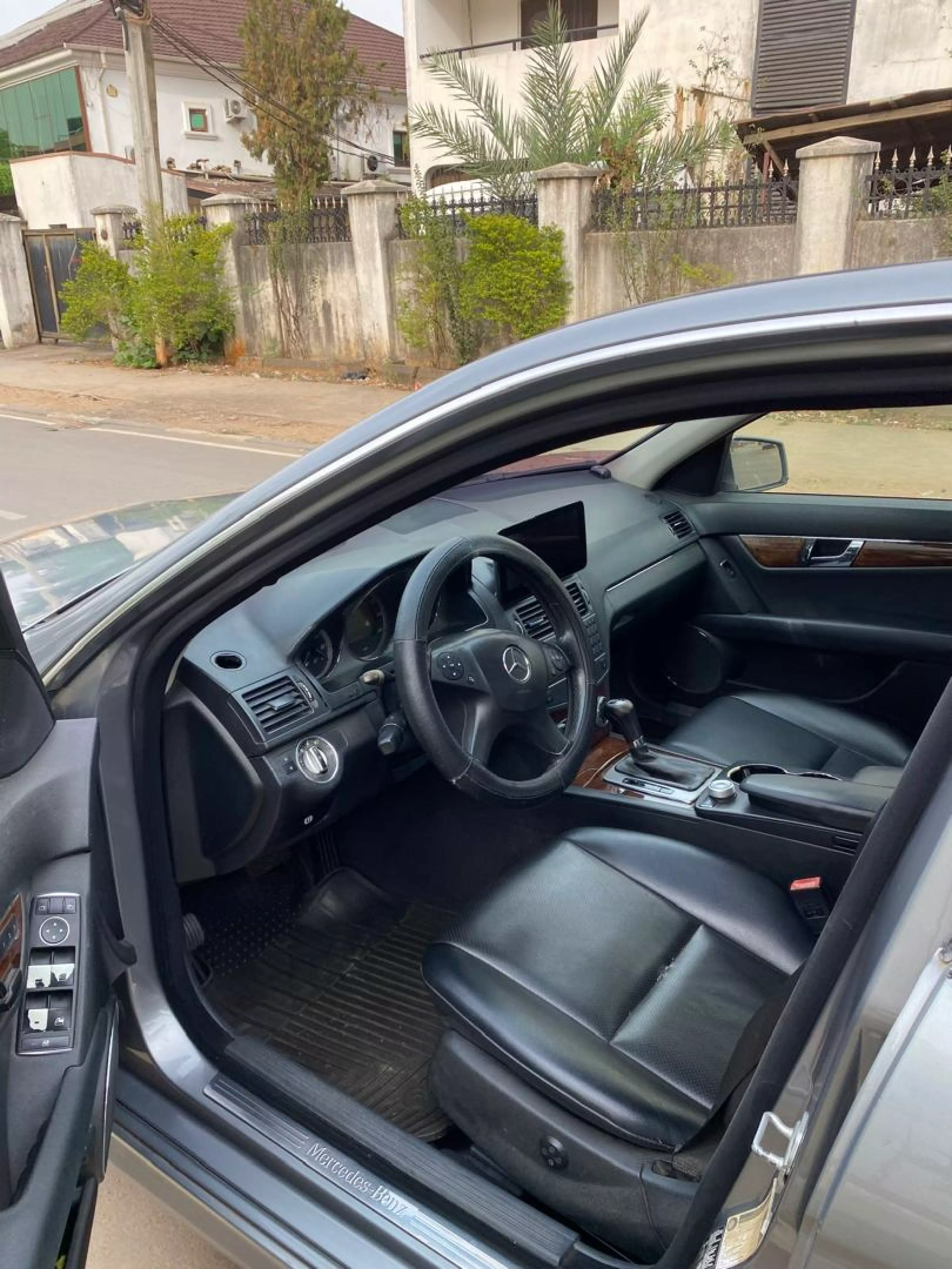Mercedes-Benz C 300   - 2011
