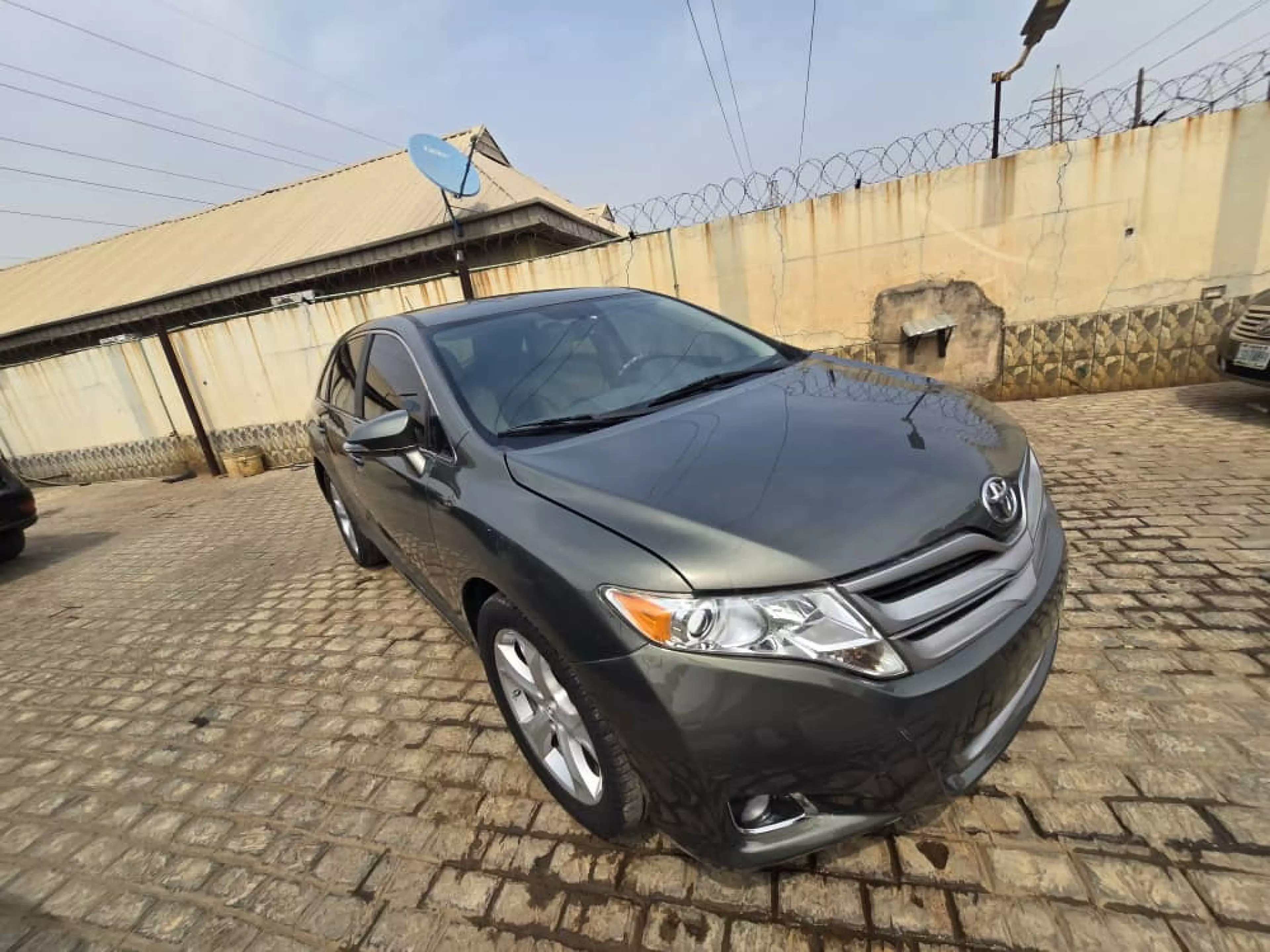 Toyota Venza   - 2013