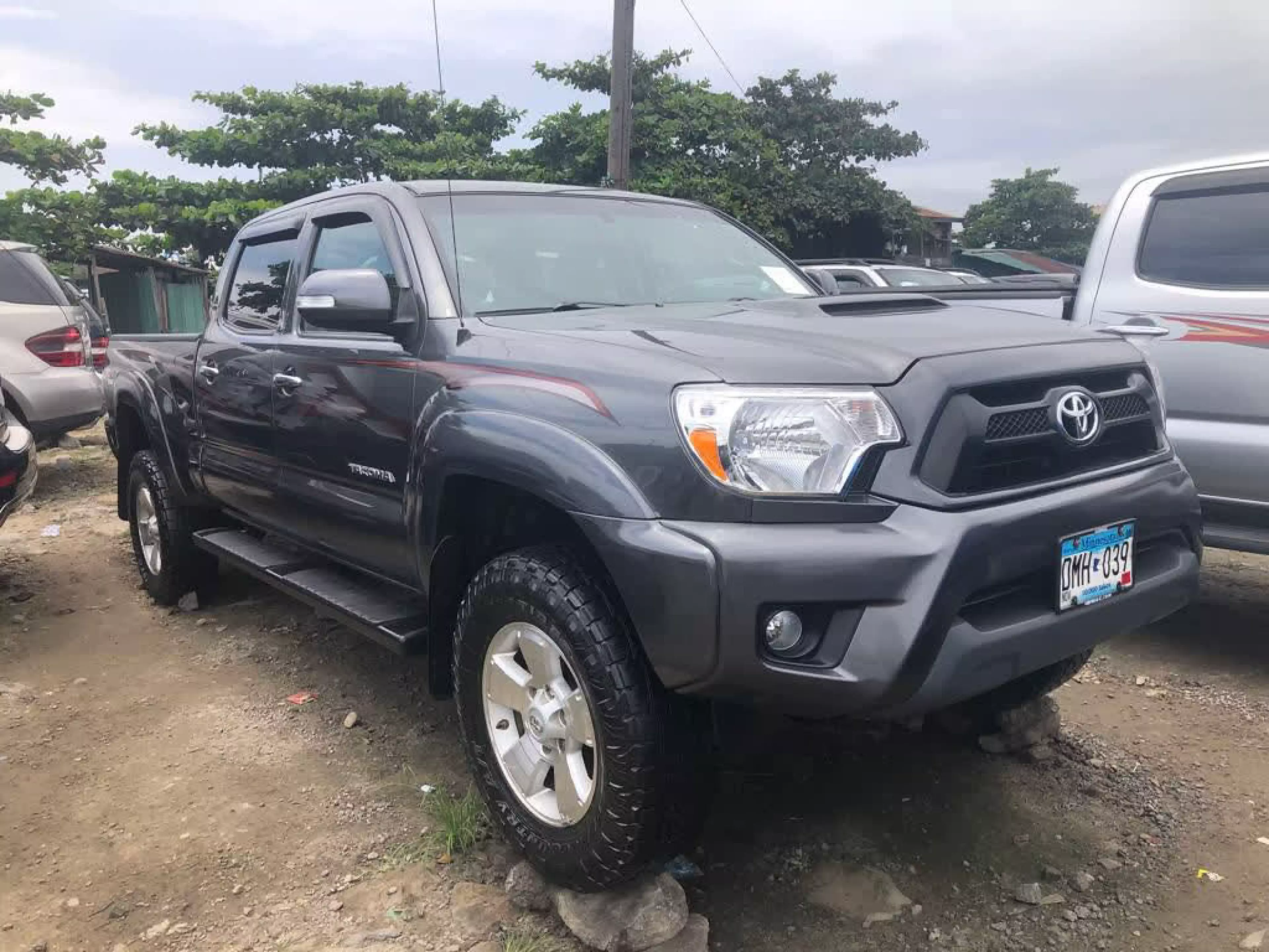 Toyota Tacoma - 2014