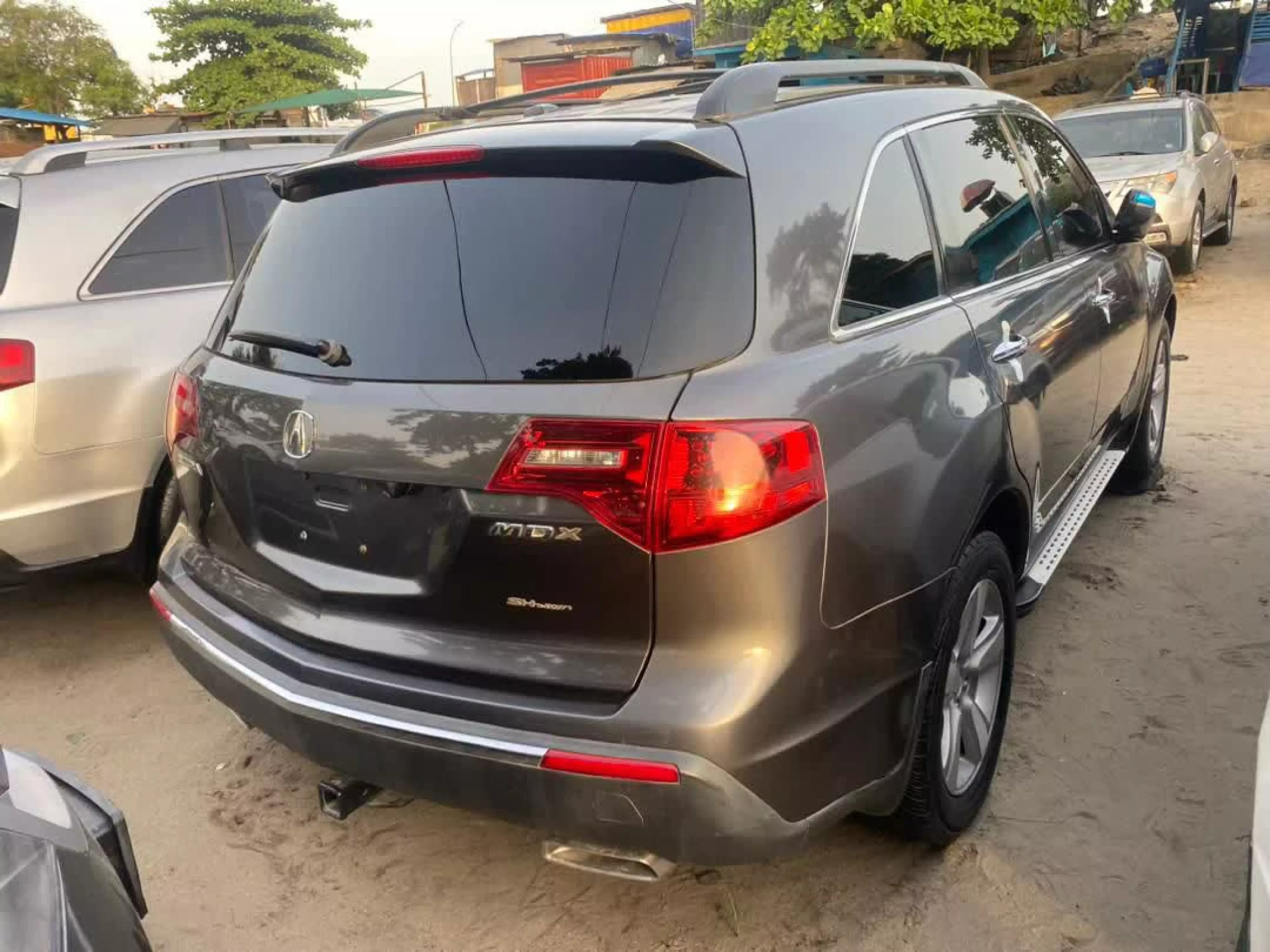 Acura MDX   - 2011