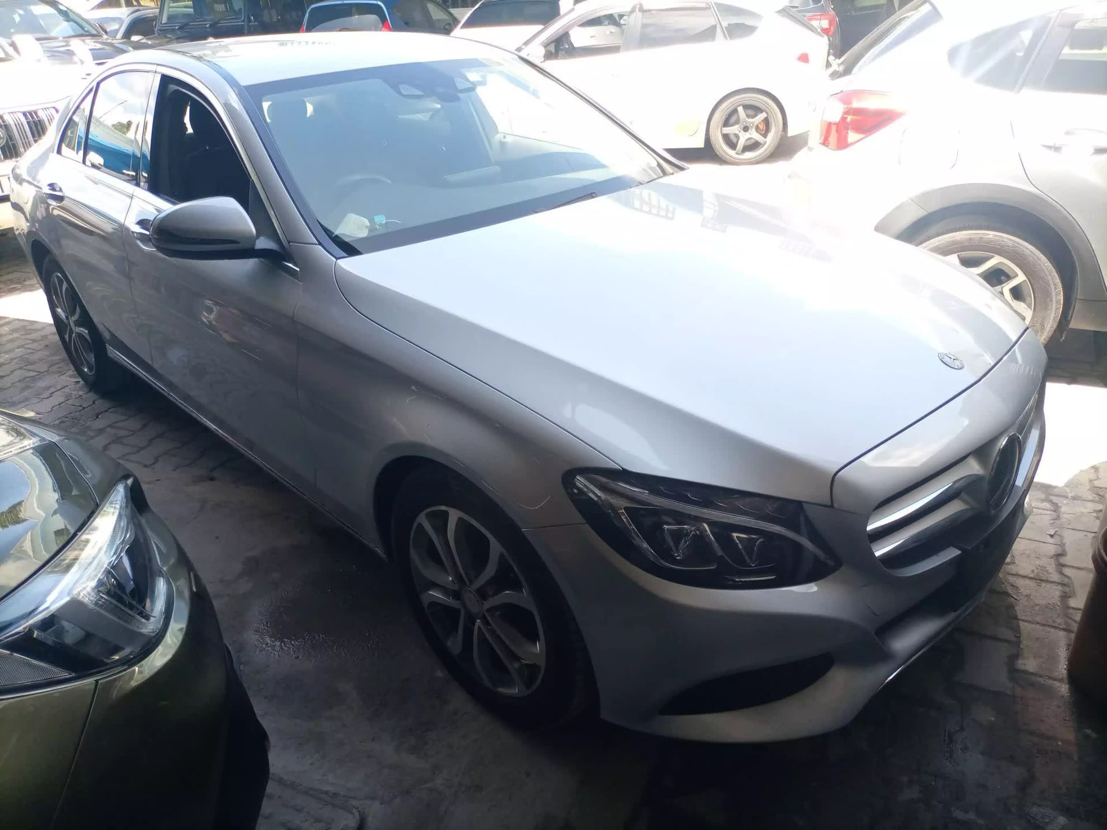Mercedes-Benz C200 - 2016