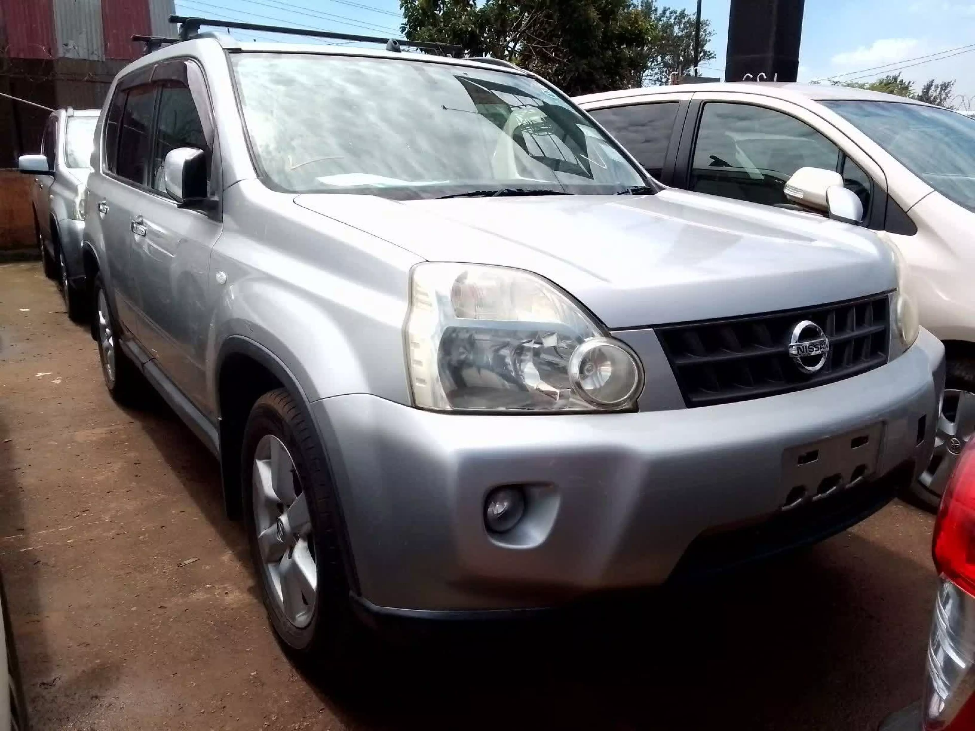 Nissan X- trail - 2010
