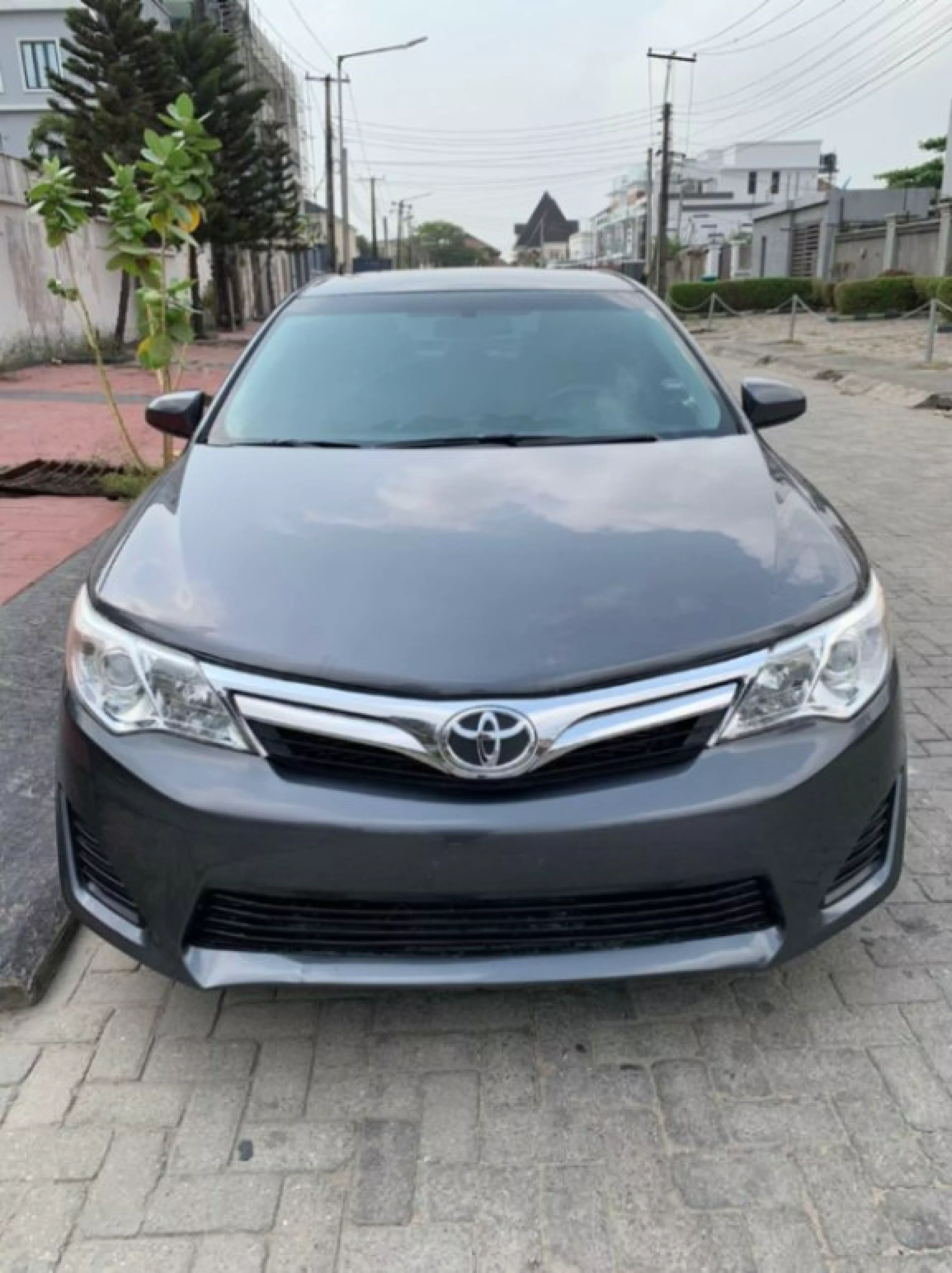 Toyota Camry - 2013