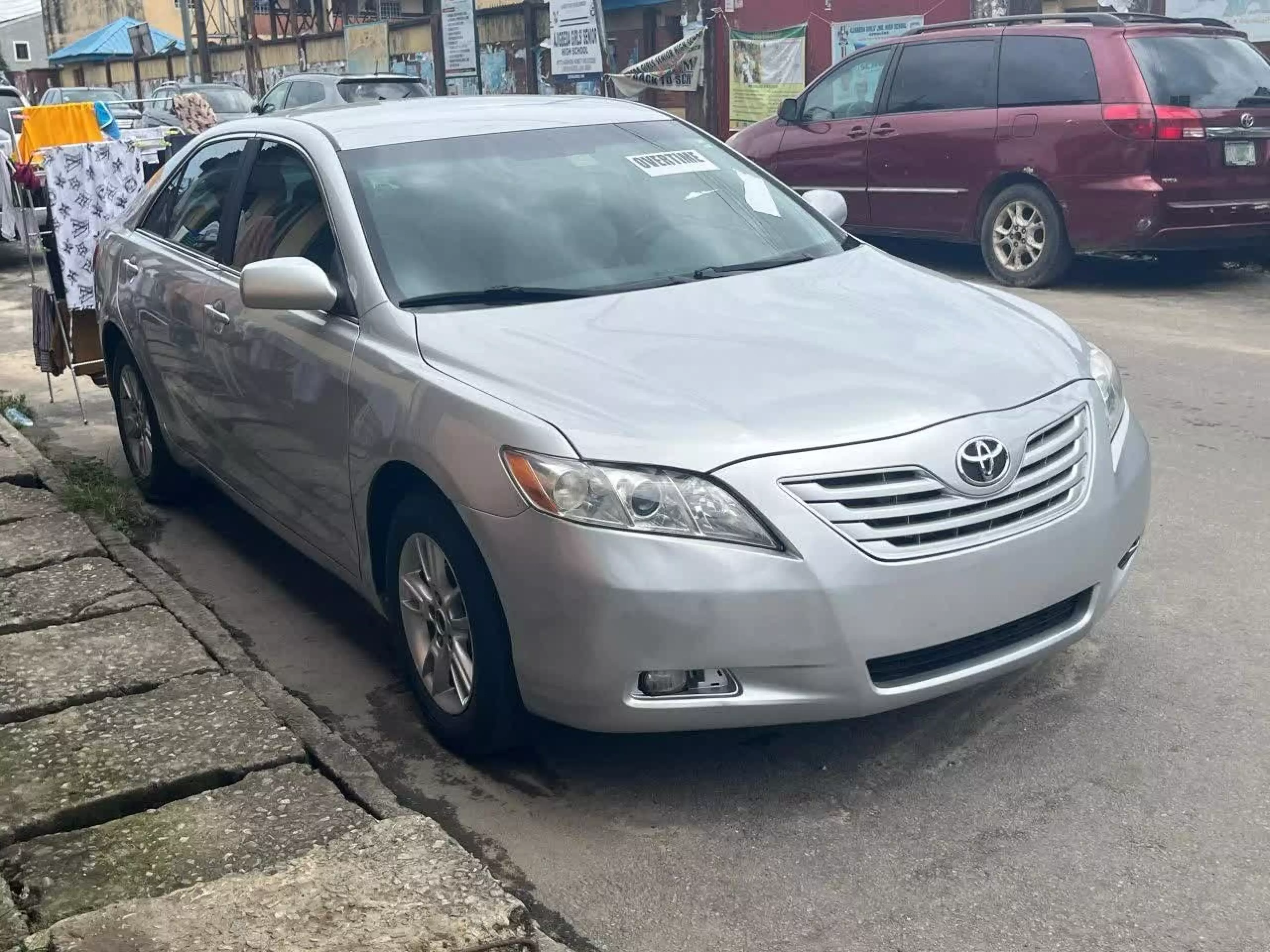 Toyota Camry - 2009