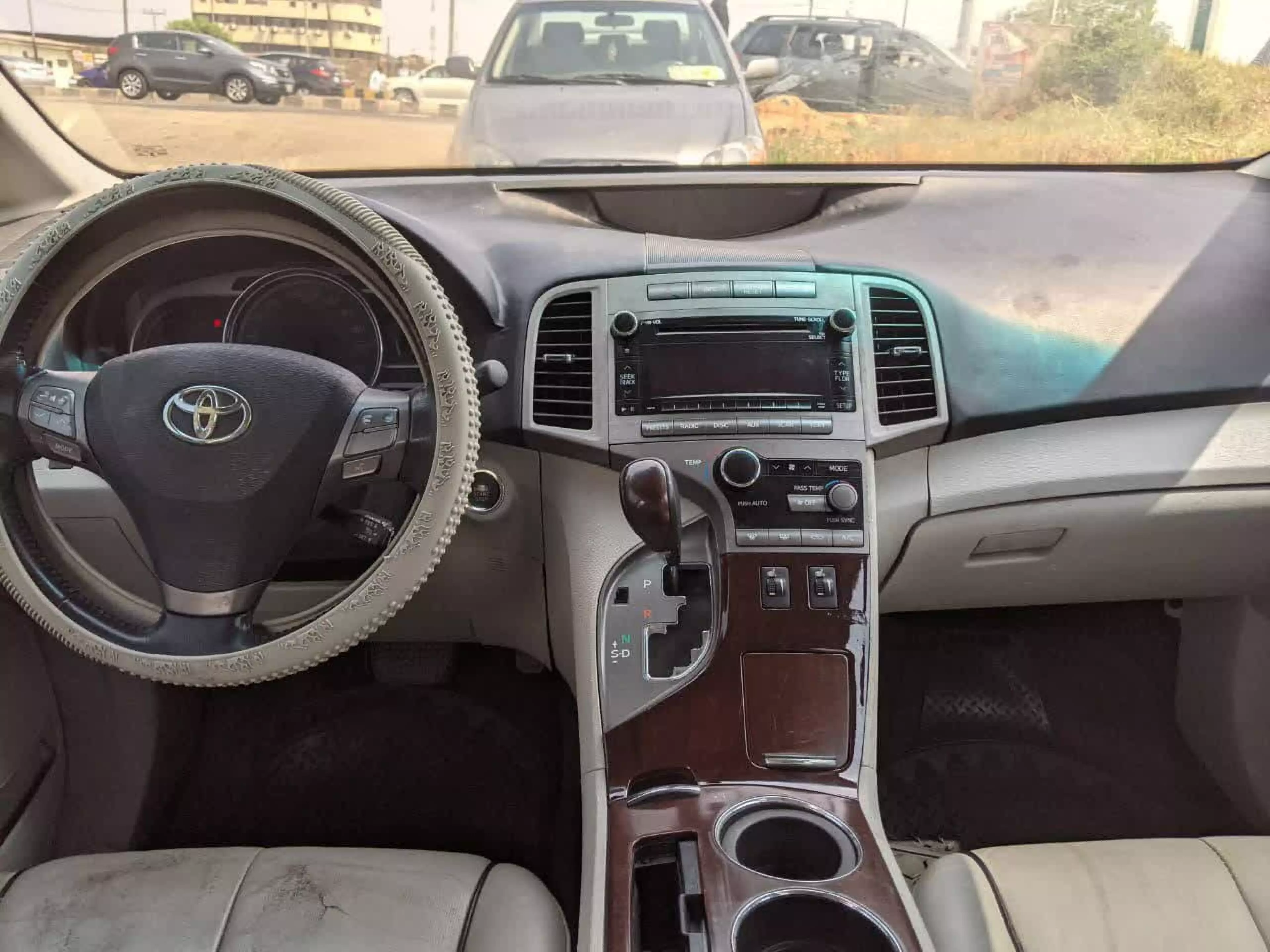 Toyota Venza   - 2011
