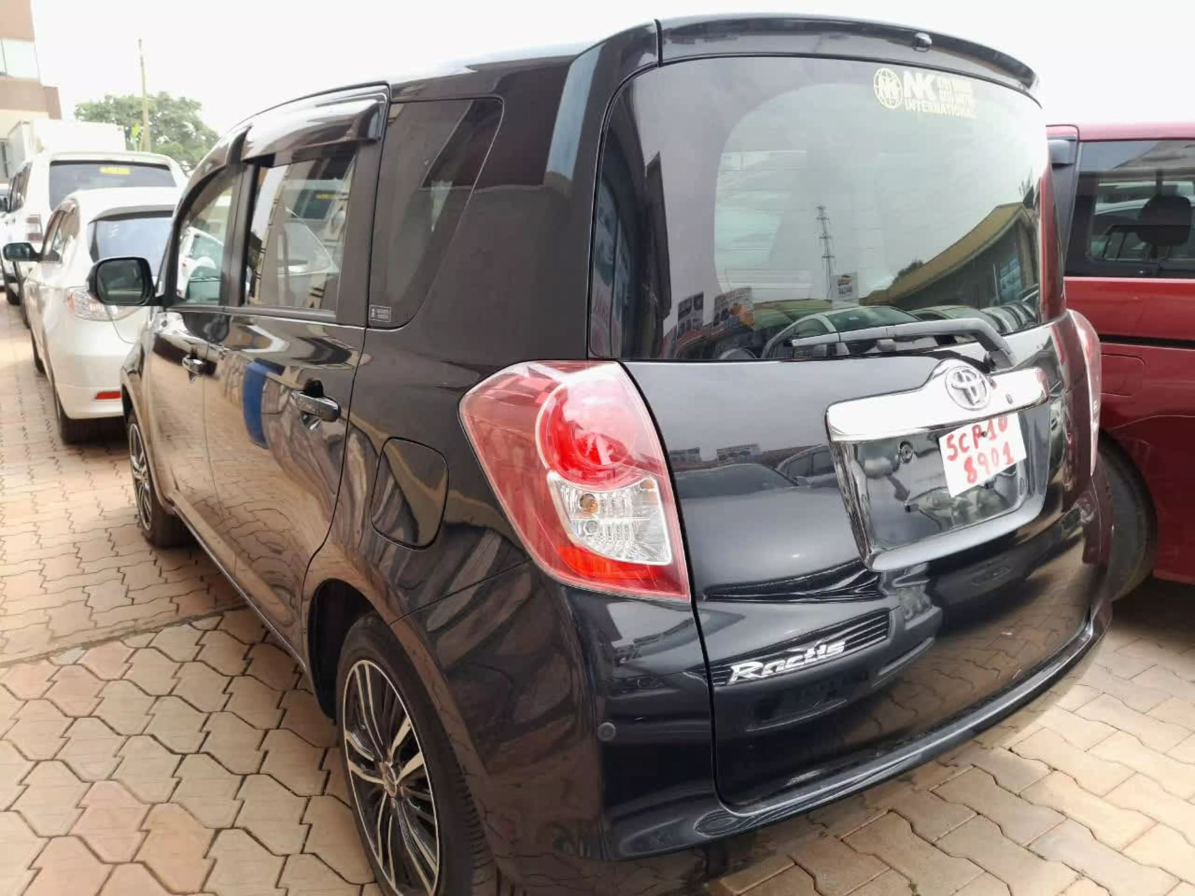Toyota Ractis - 2008