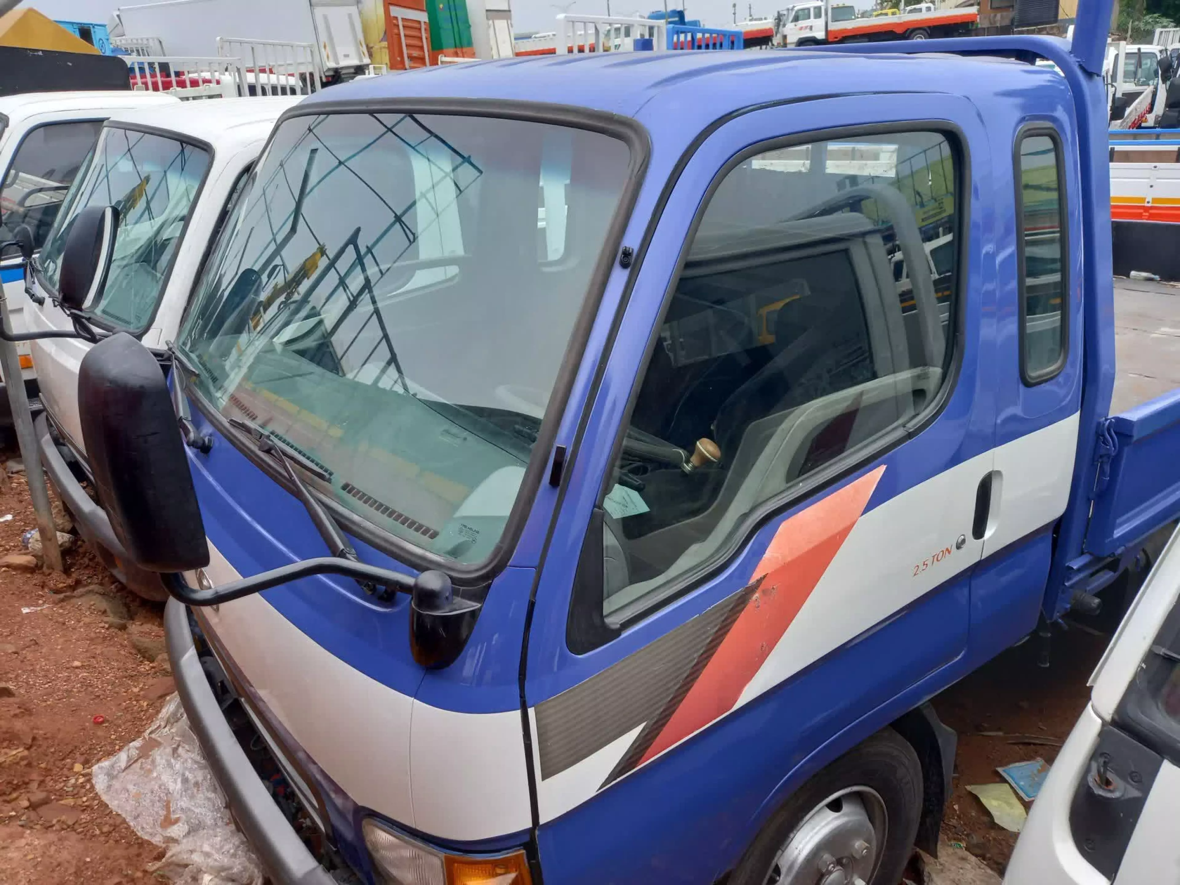 Hyundai Mighty - 2004
