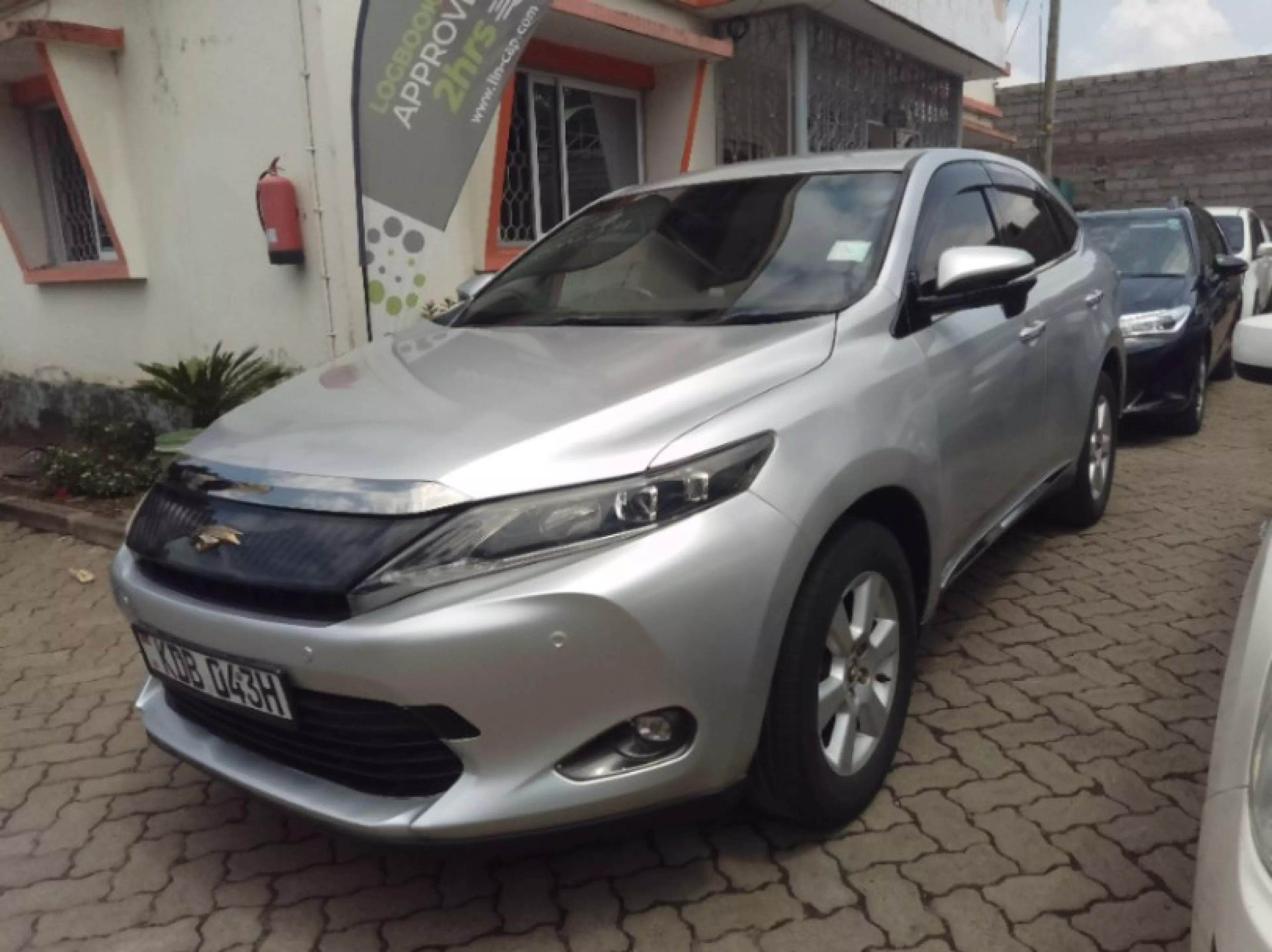 Toyota Harrier - 2014