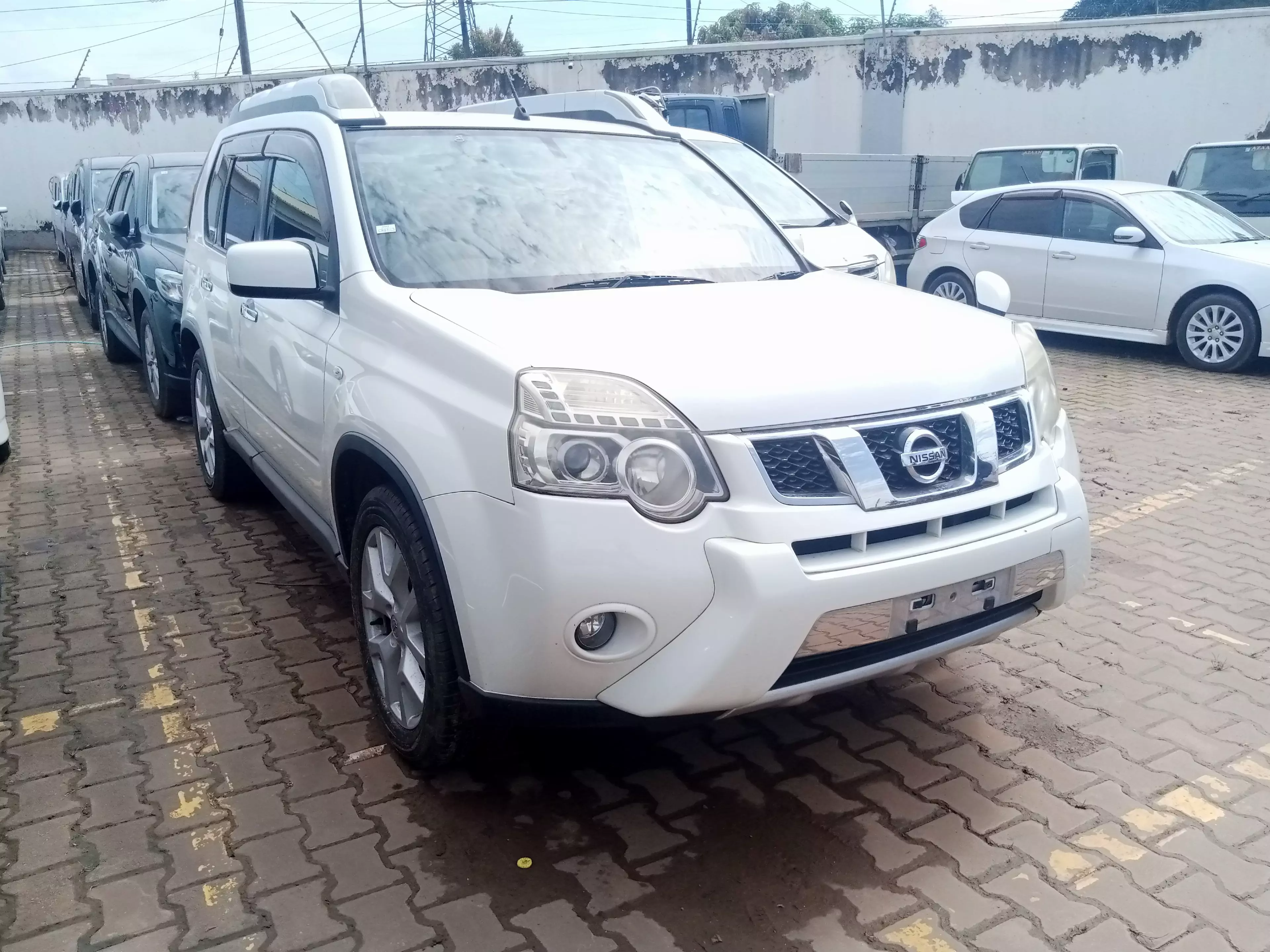 Nissan X-Trail - 2011