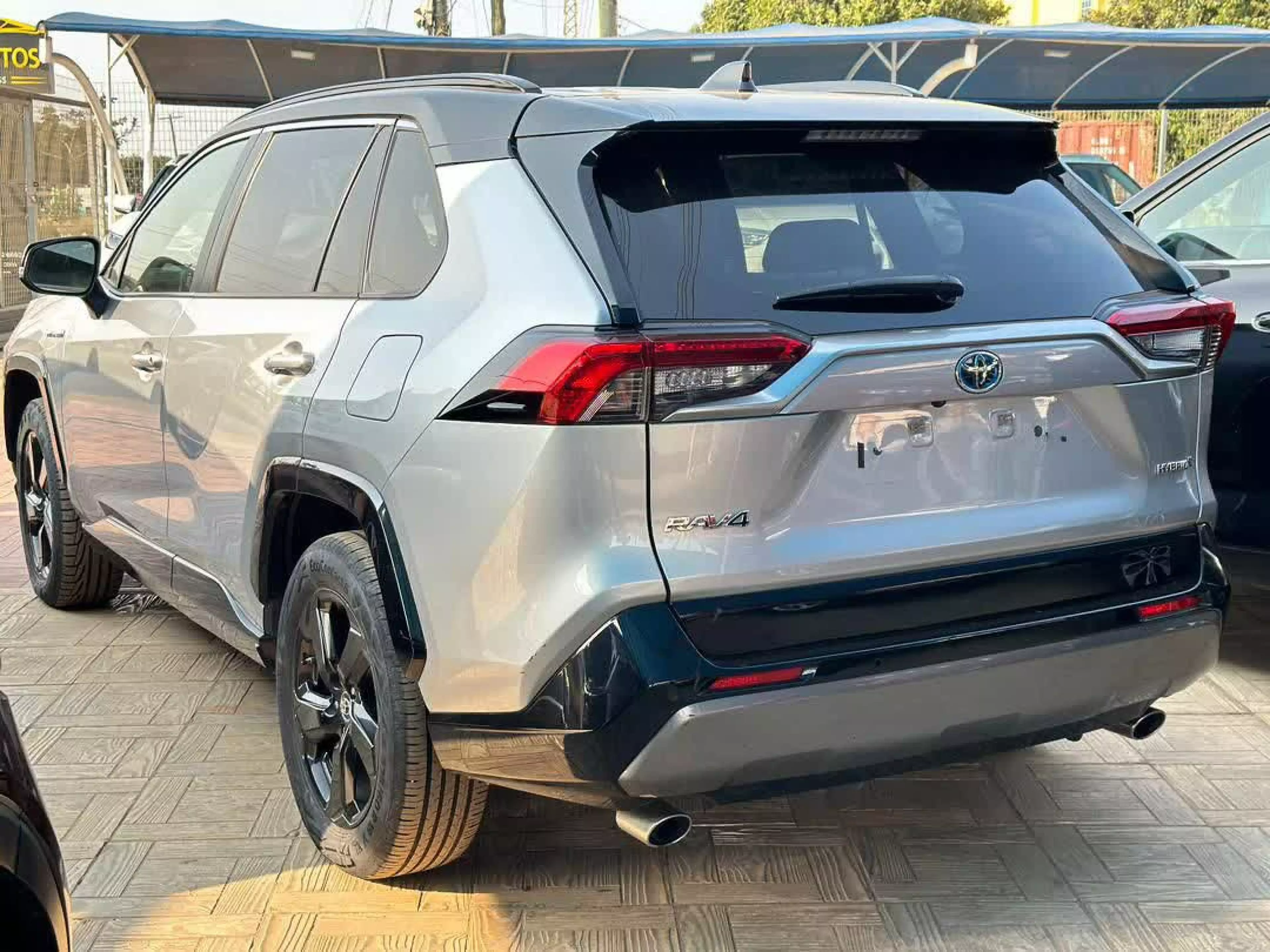 Toyota RAV 4   - 2021