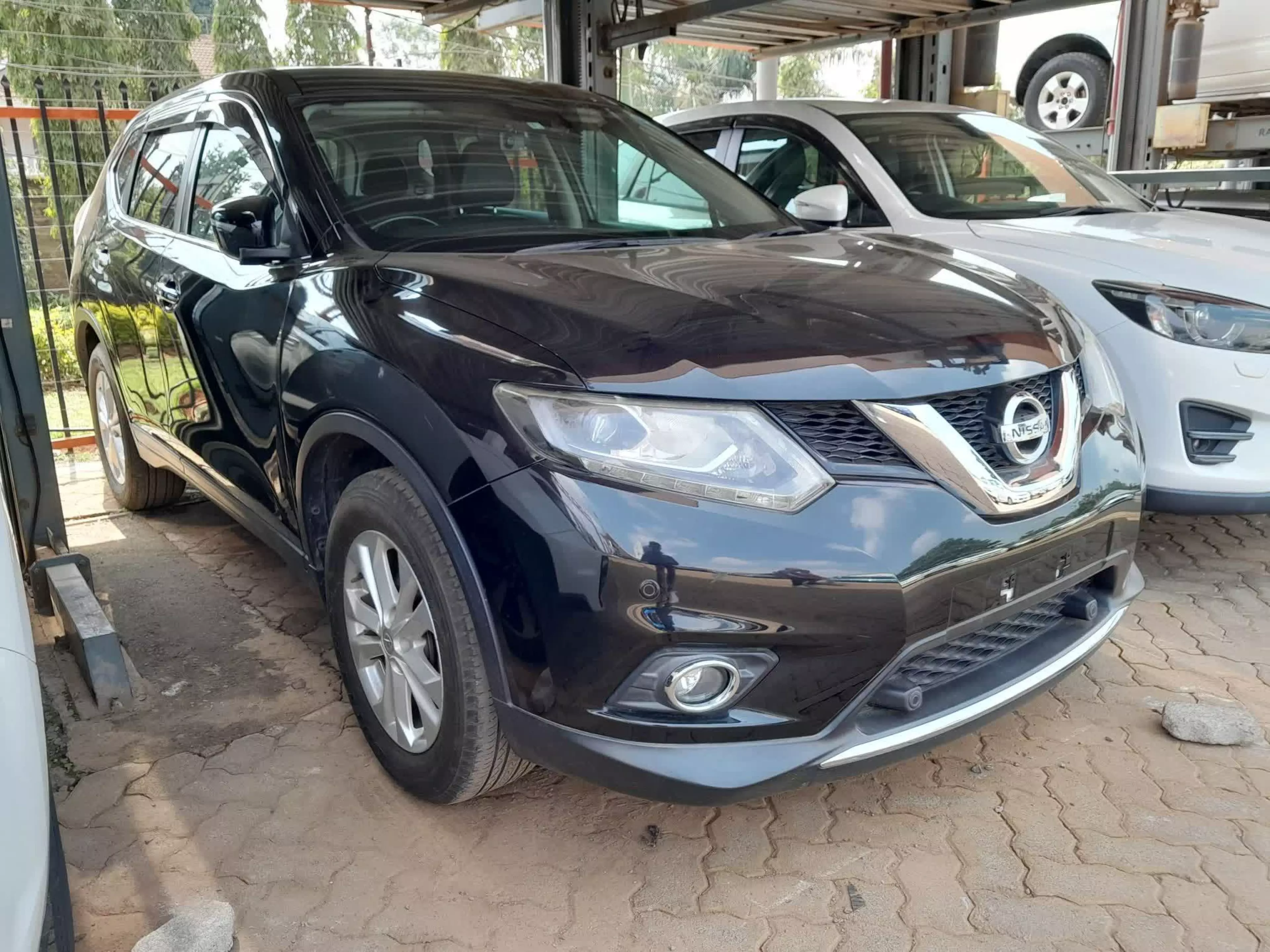 Nissan X-Trail - 2015