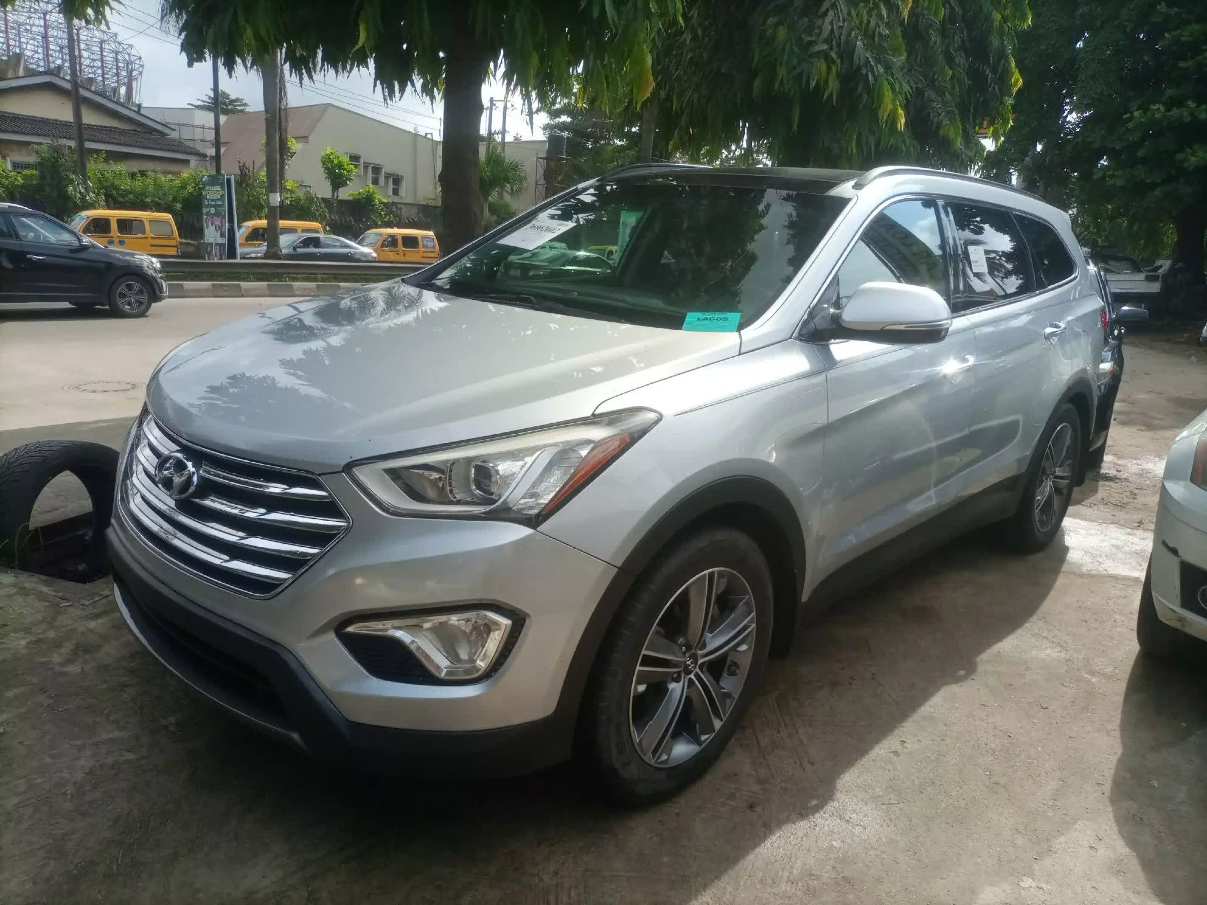 Hyundai Grand Santa Fe - 2015