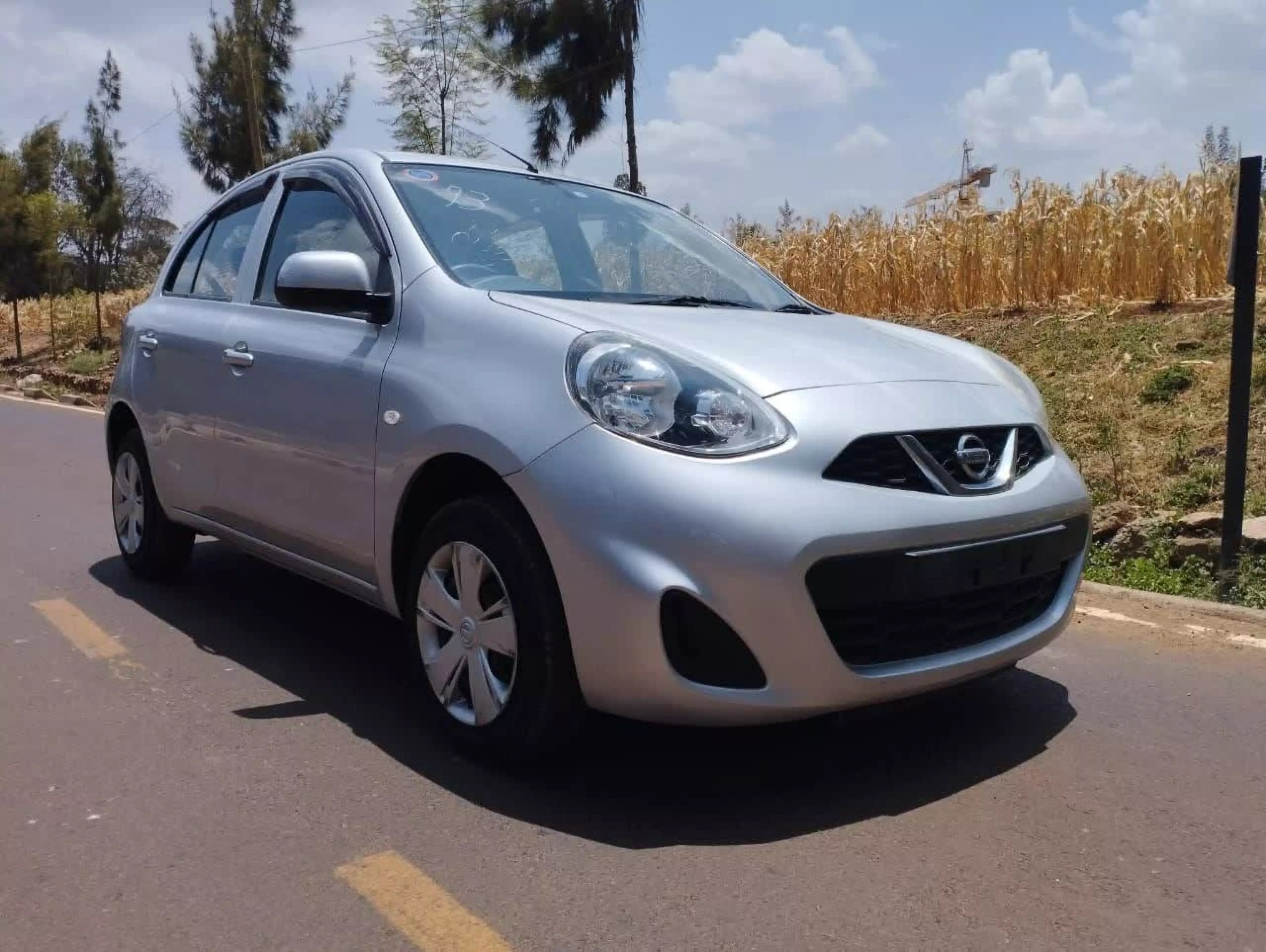 Nissan March - 2015