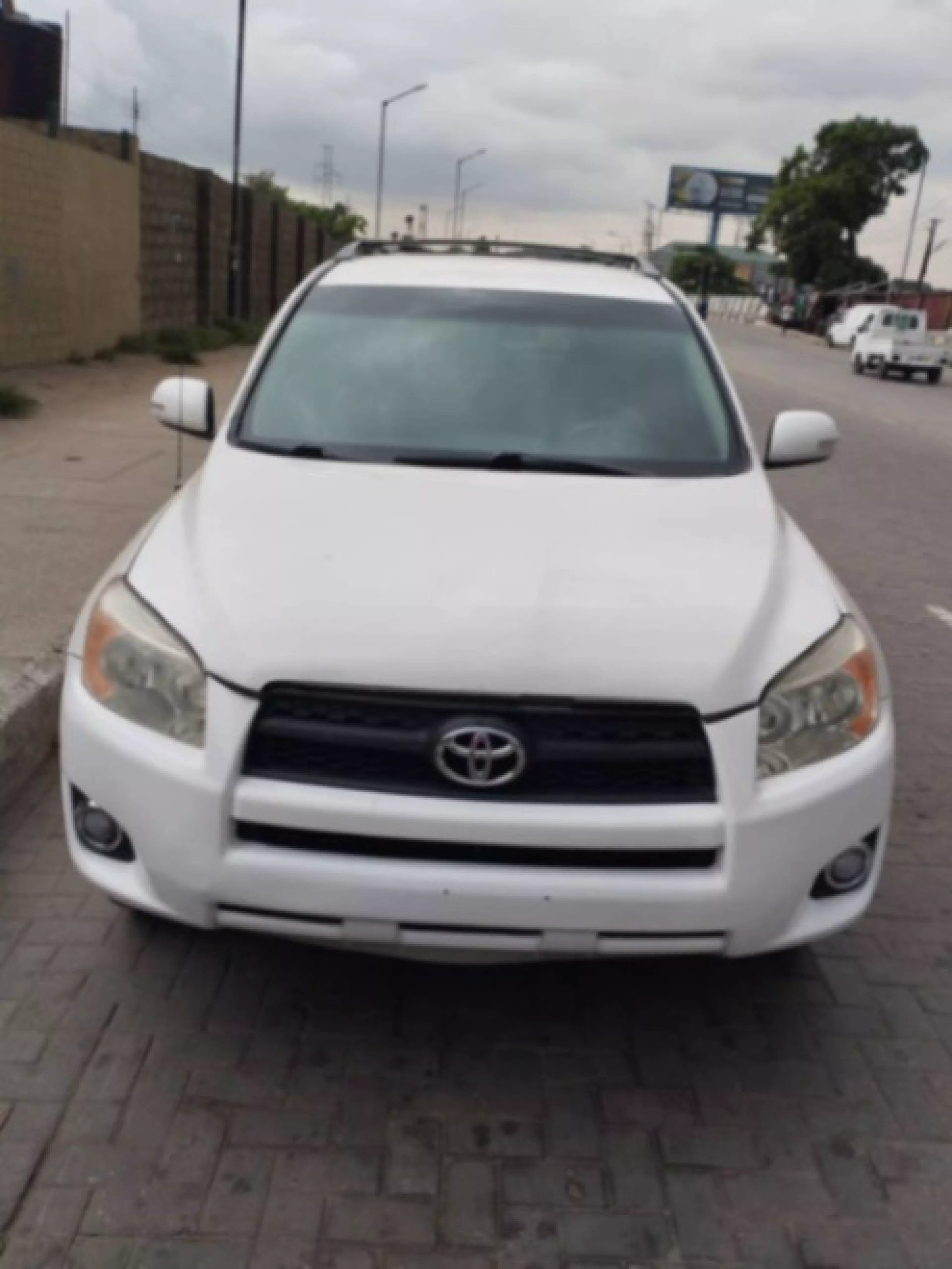 Toyota RAV4 - 2009