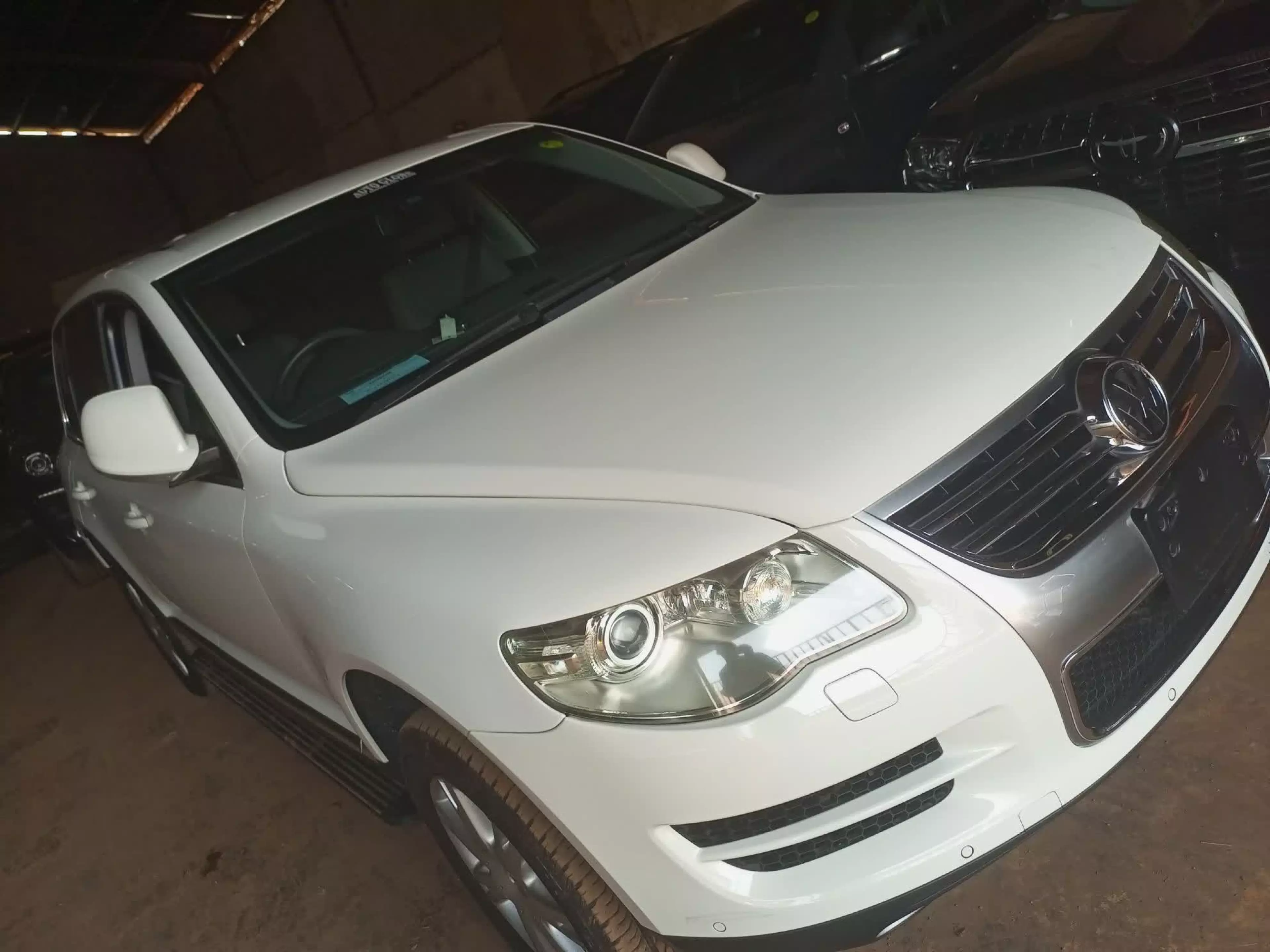 Volkswagen Touareg - 2010