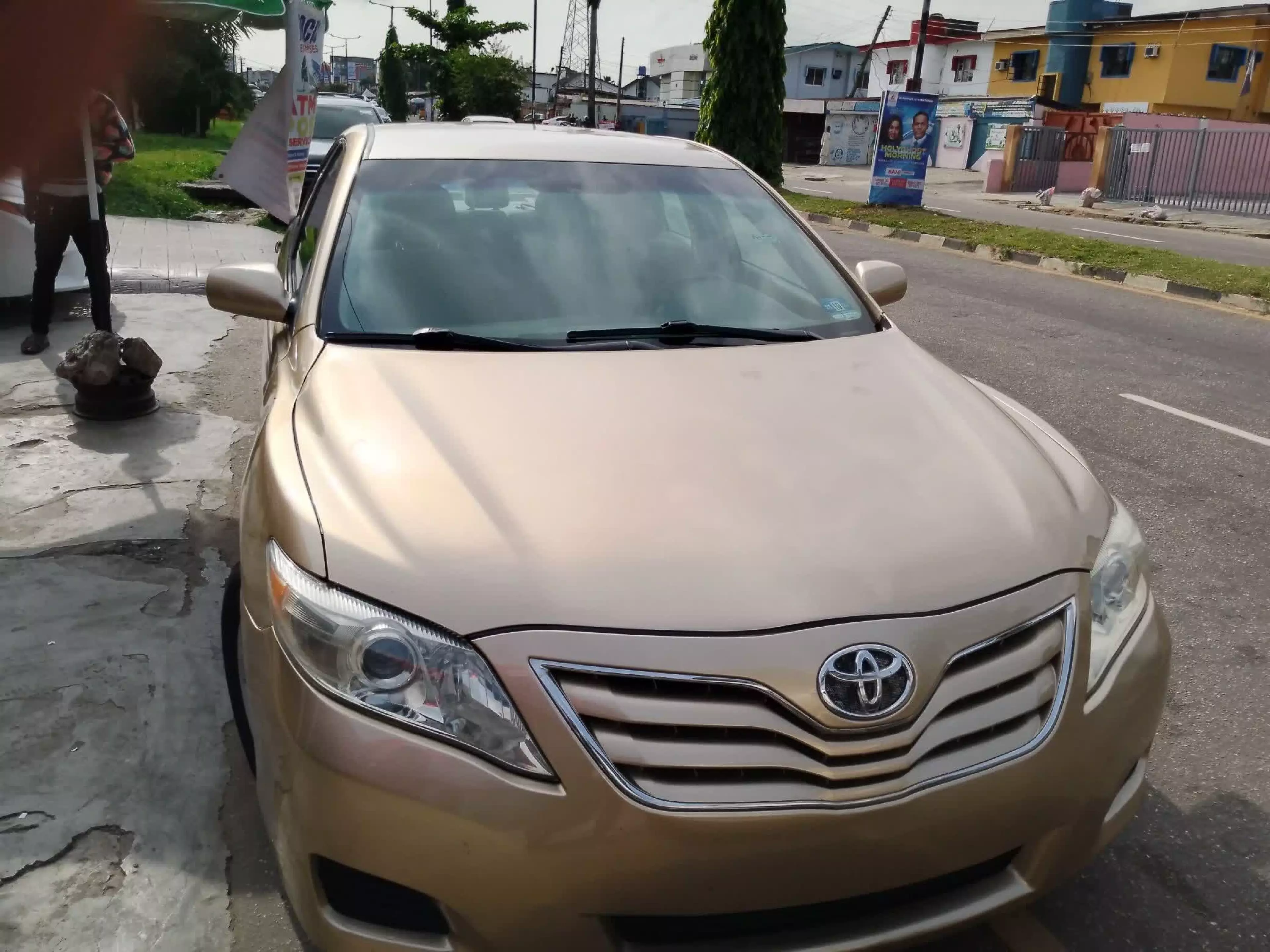 Toyota Camry - 2010