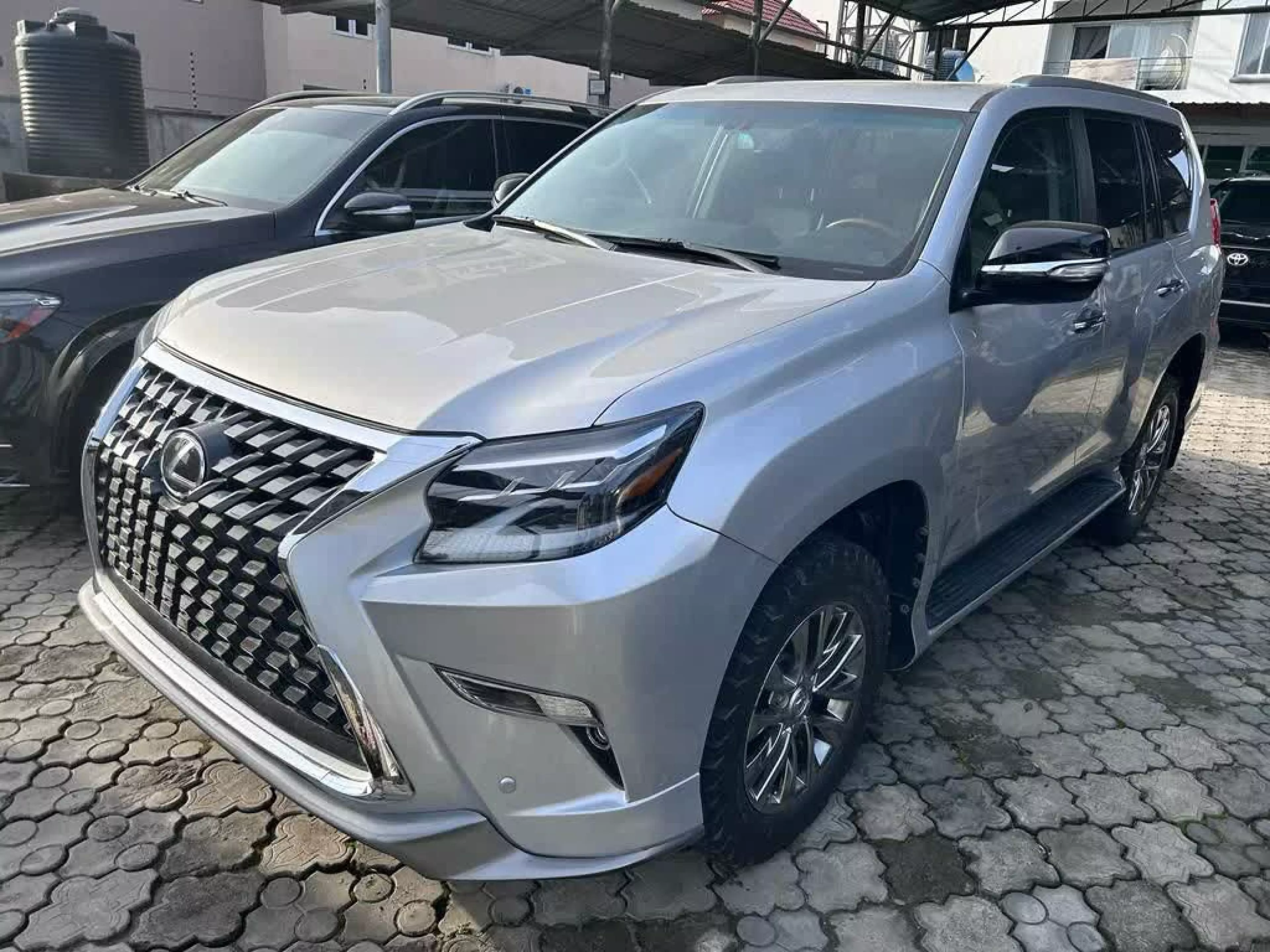 Lexus GX 460 - 2011