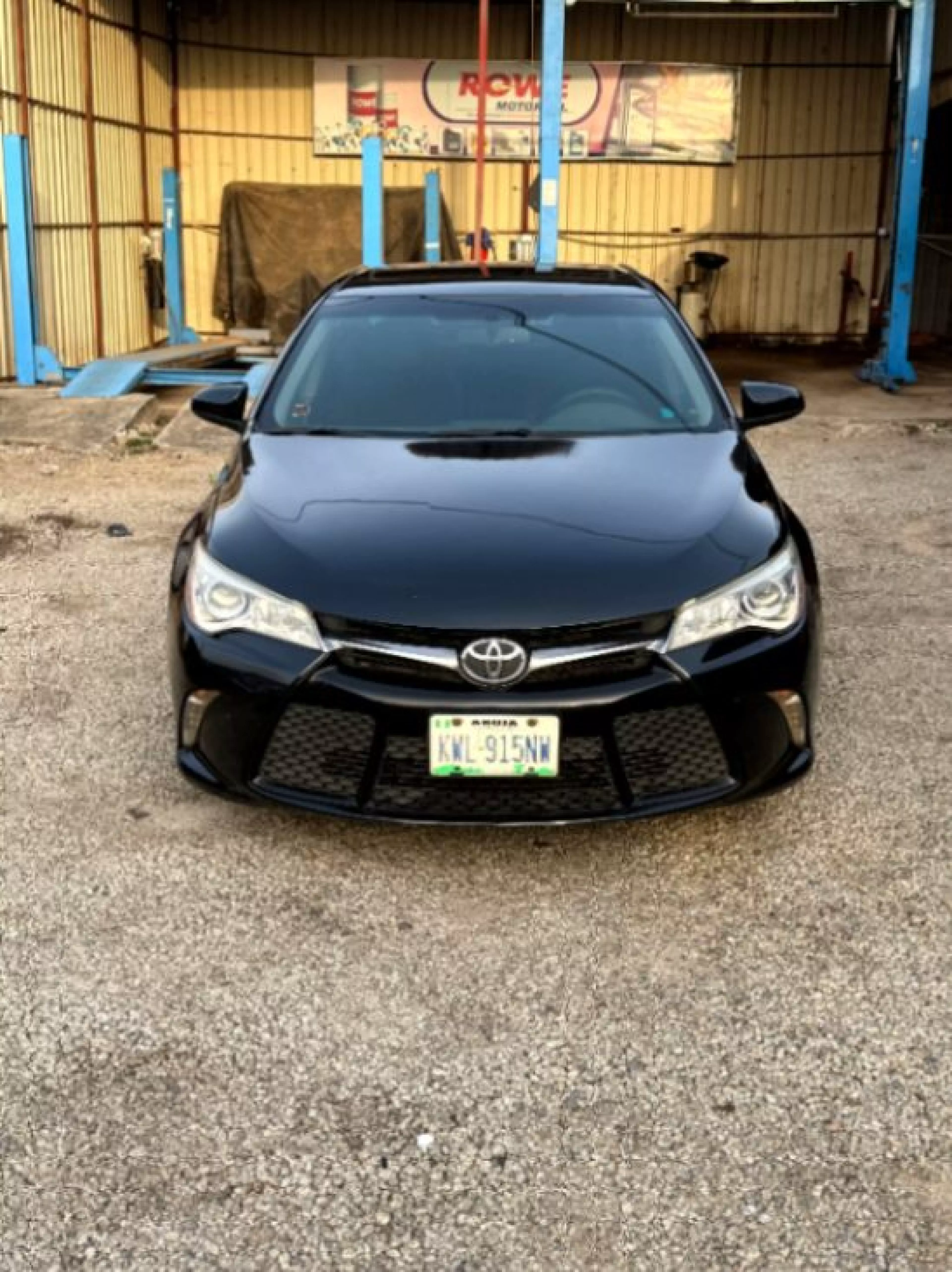 Toyota Camry - 2015