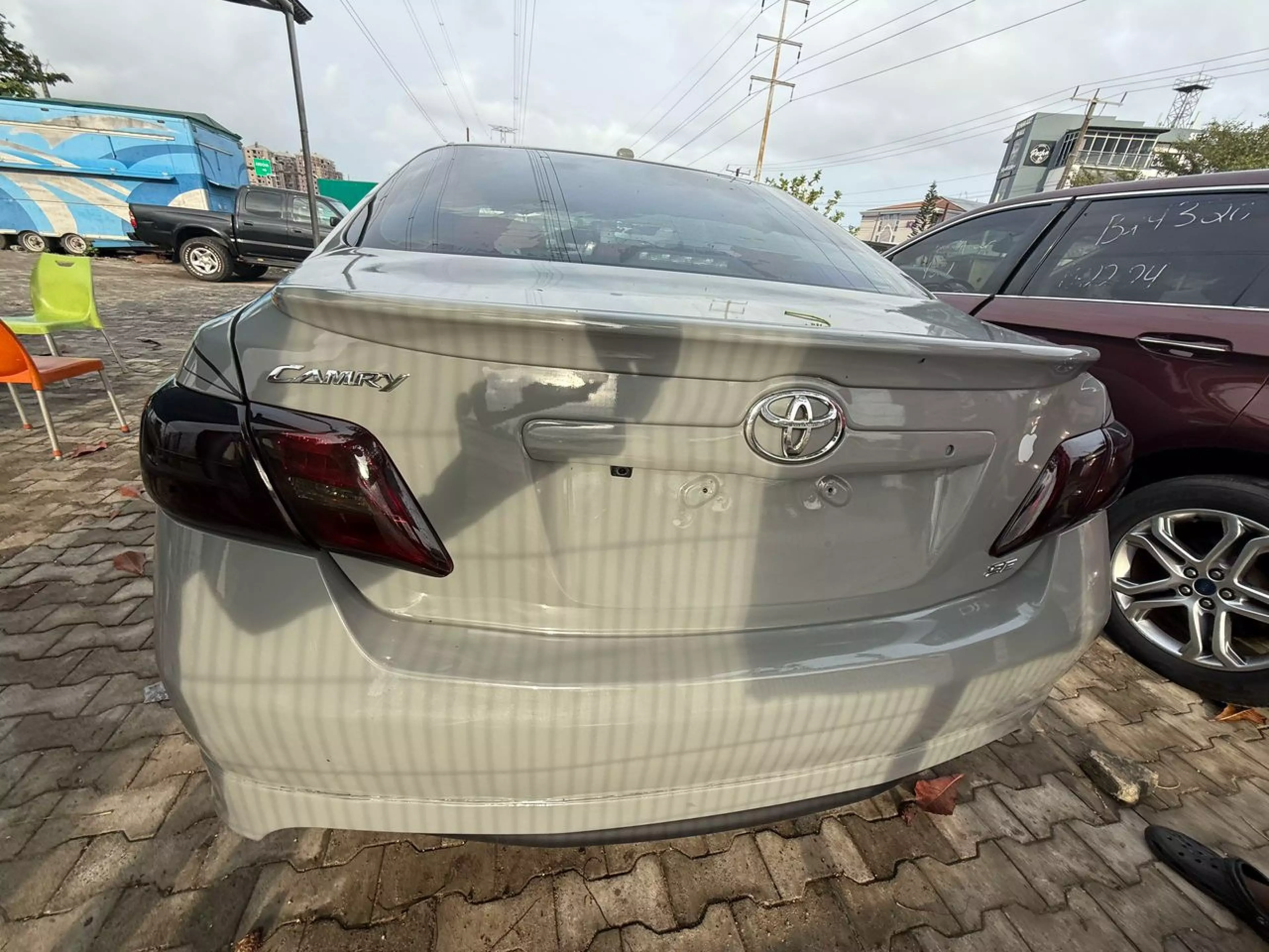 Toyota Camry   - 2011