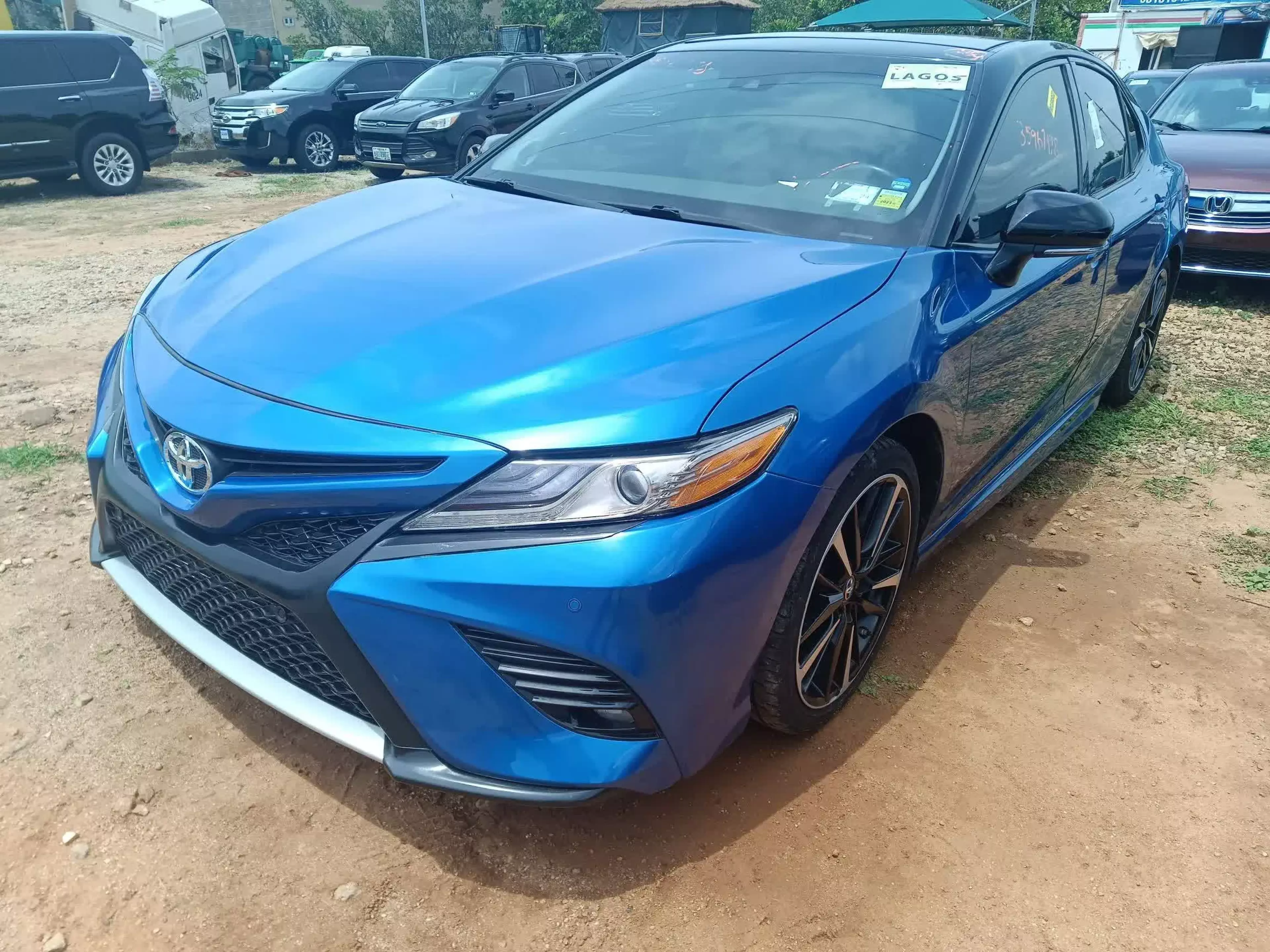 Toyota Camry - 2018