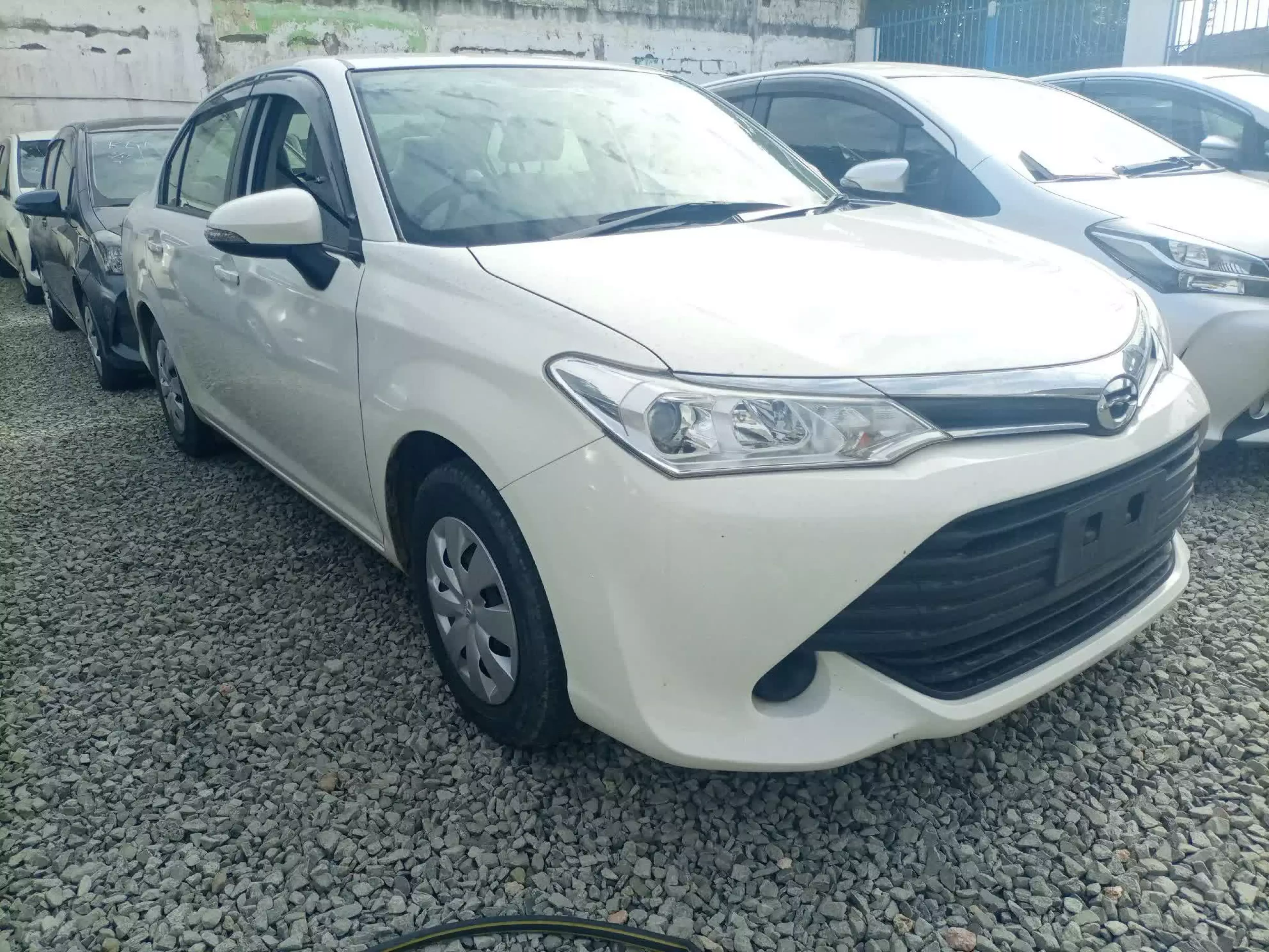 Toyota Axio  - 2016