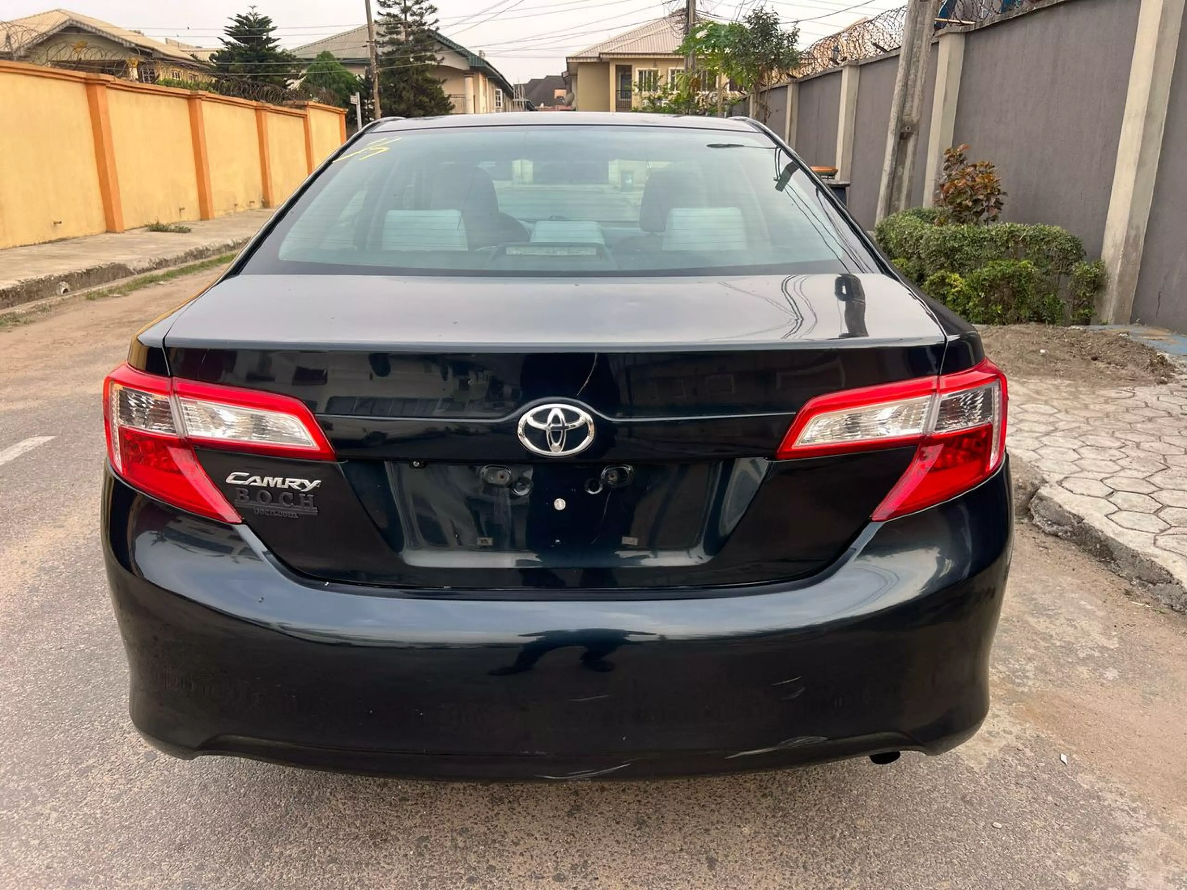 Toyota Camry   - 2012