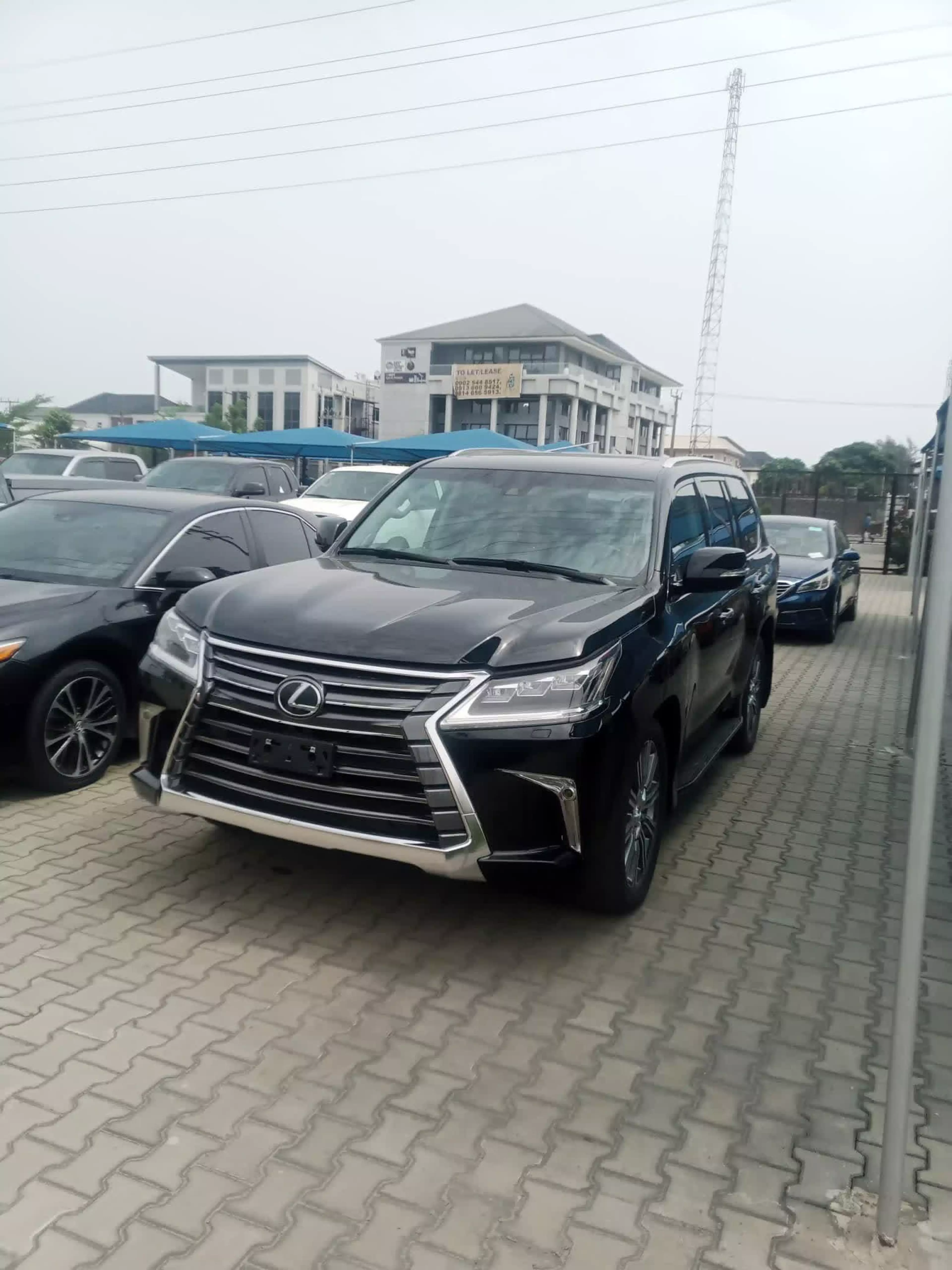 Lexus LX 570 - 2016