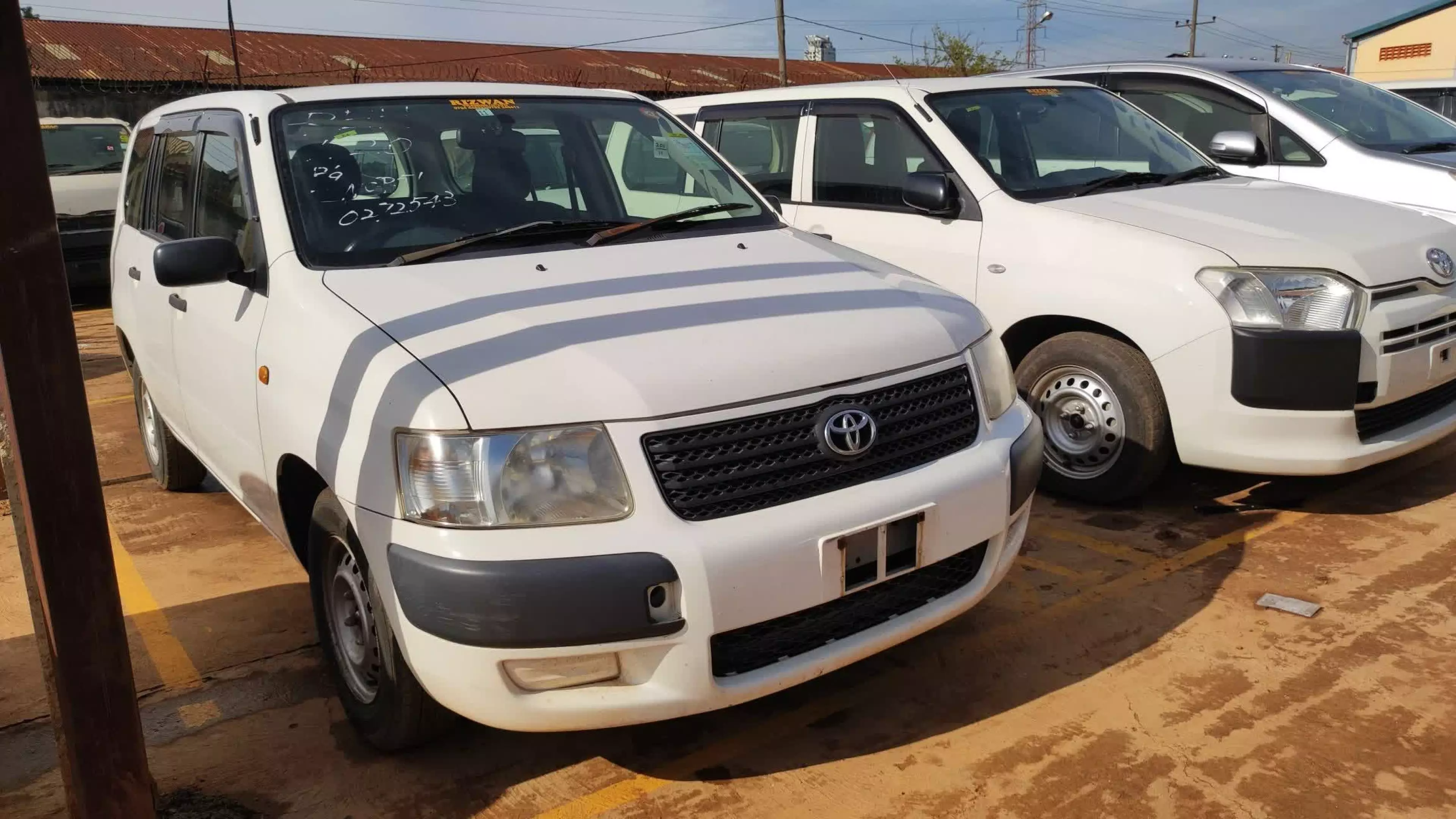 Toyota Succeed  - 2013