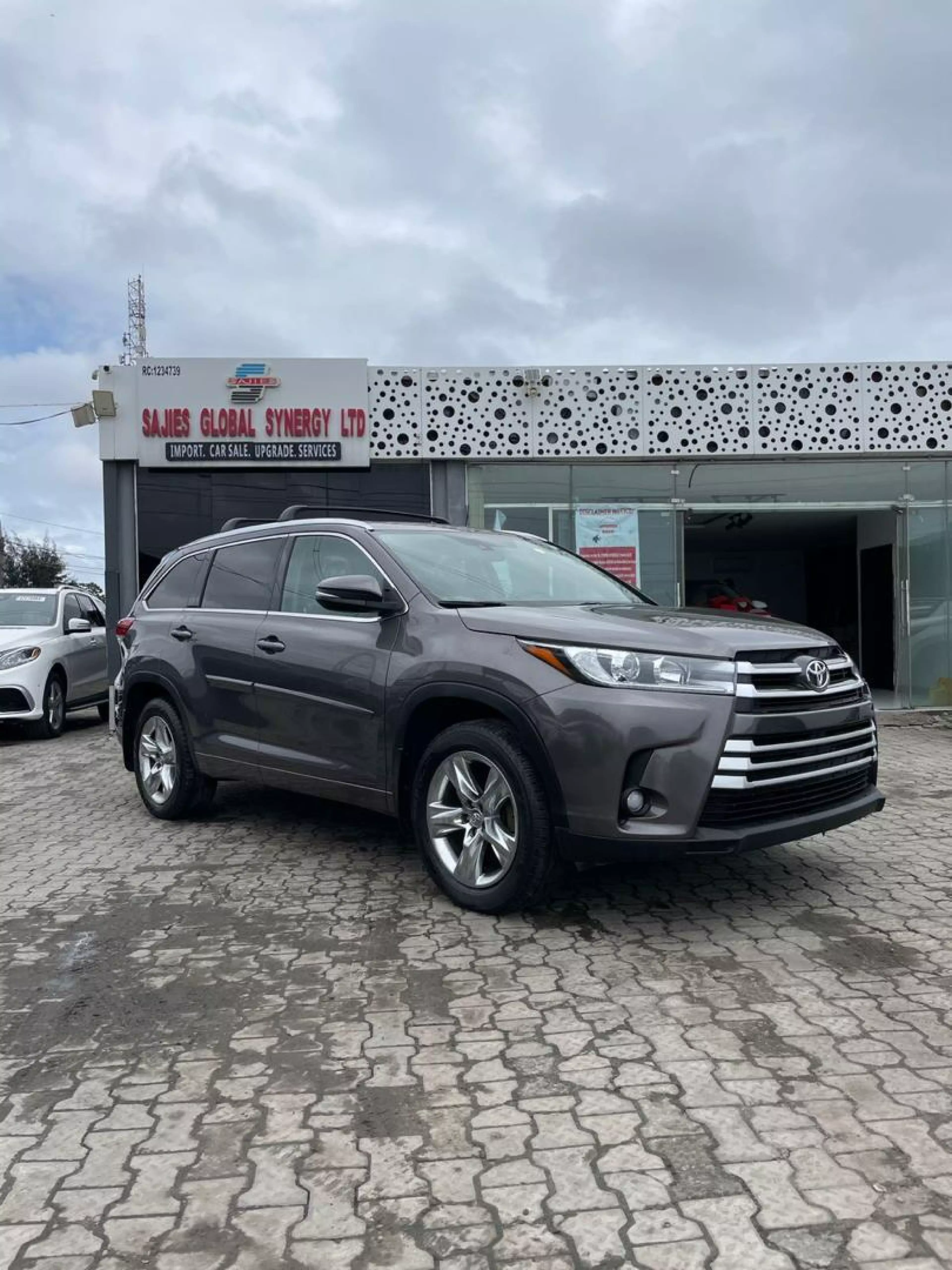 Toyota Highlander - 2015