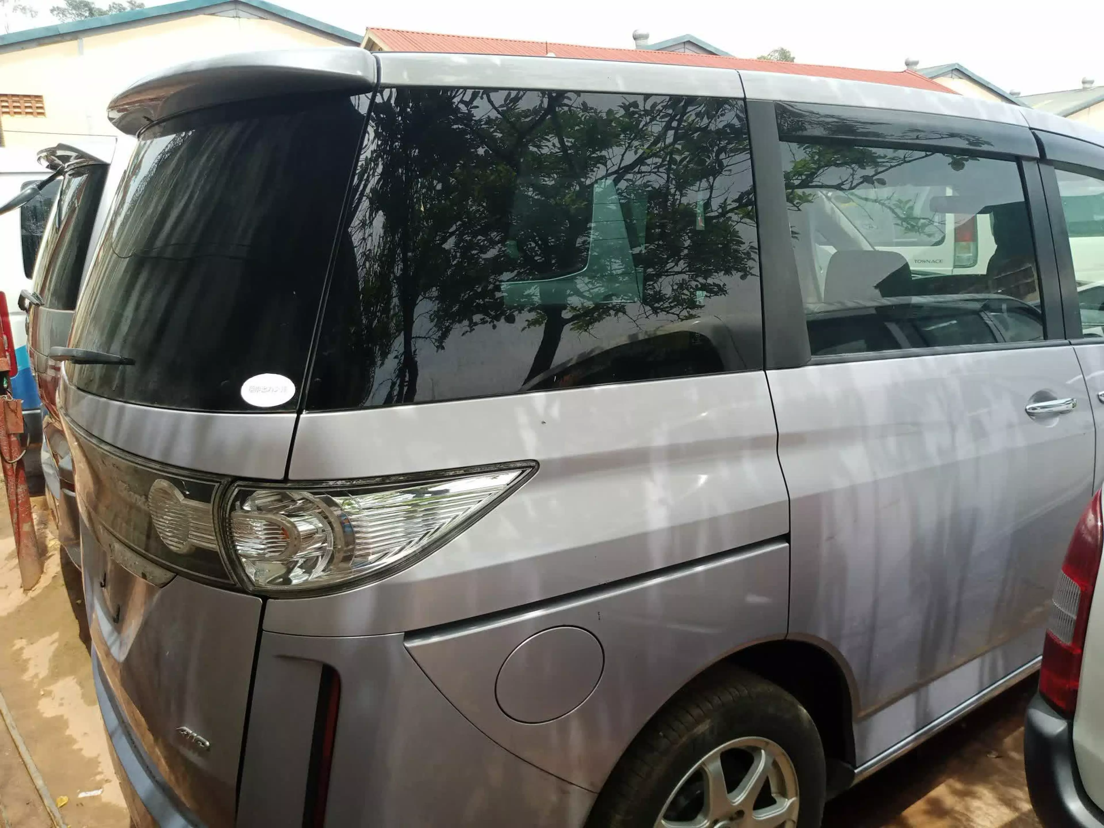 Mazda Biante - 2009