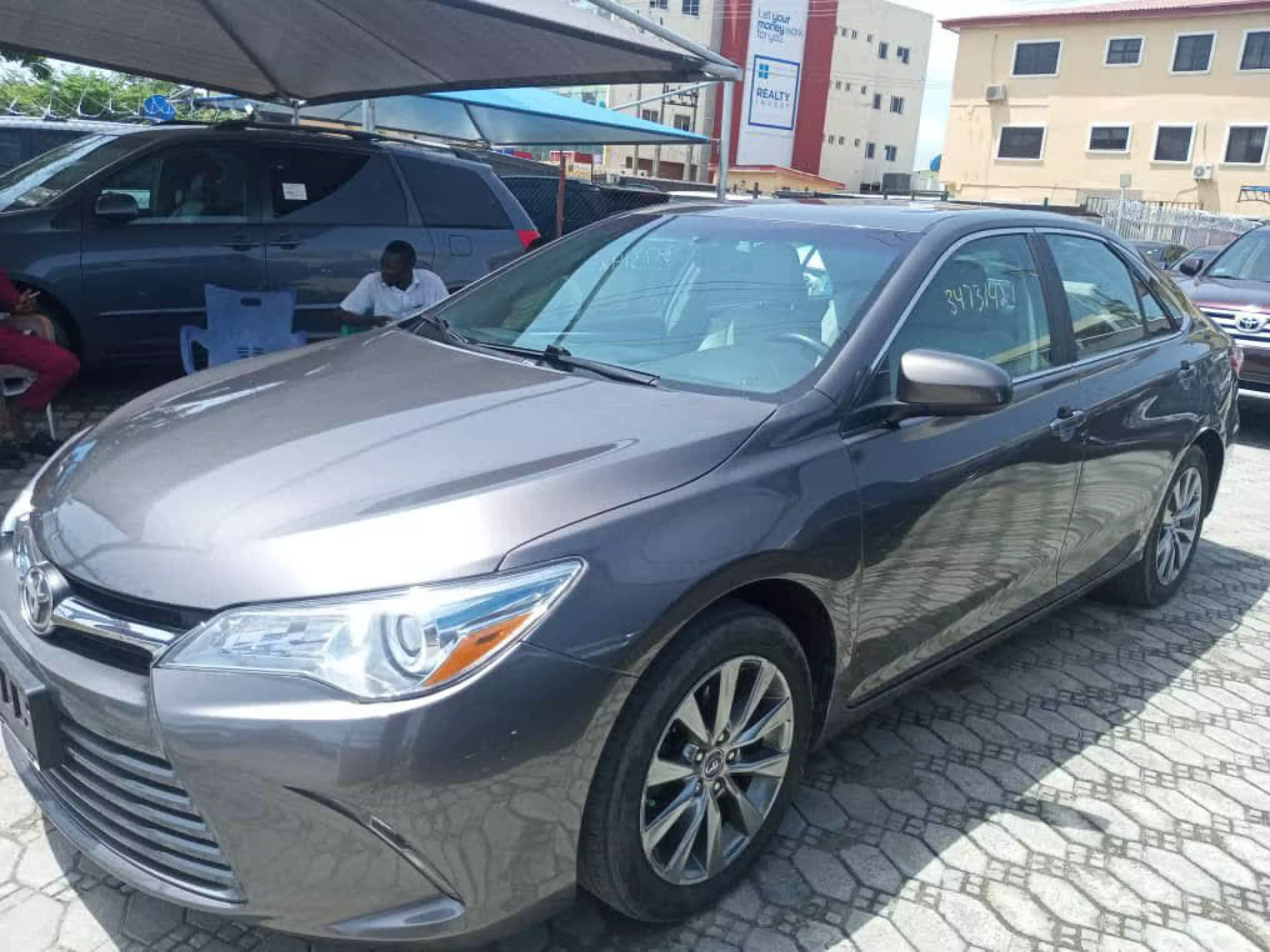Toyota Camry - 2015