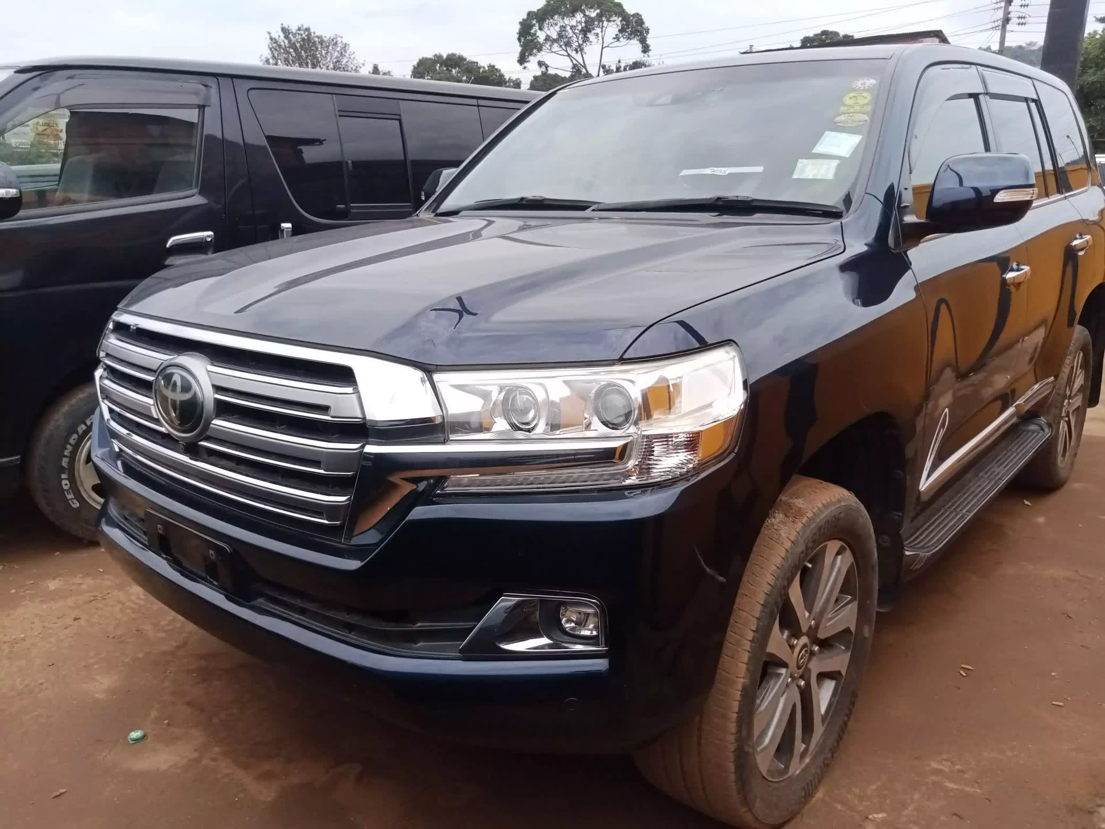 Toyota Landcruiser  V8   - 2016