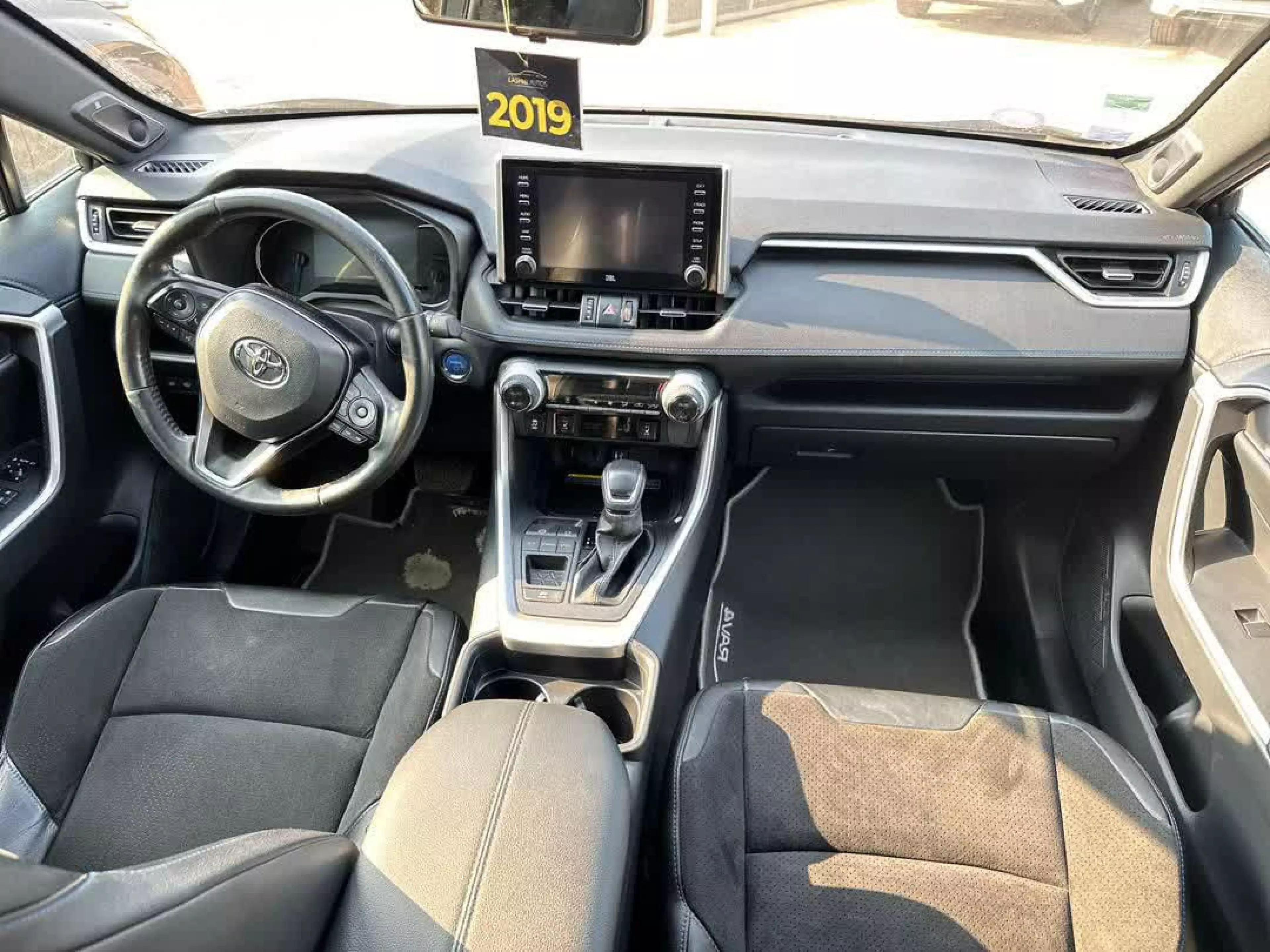 Toyota RAV 4   - 2021